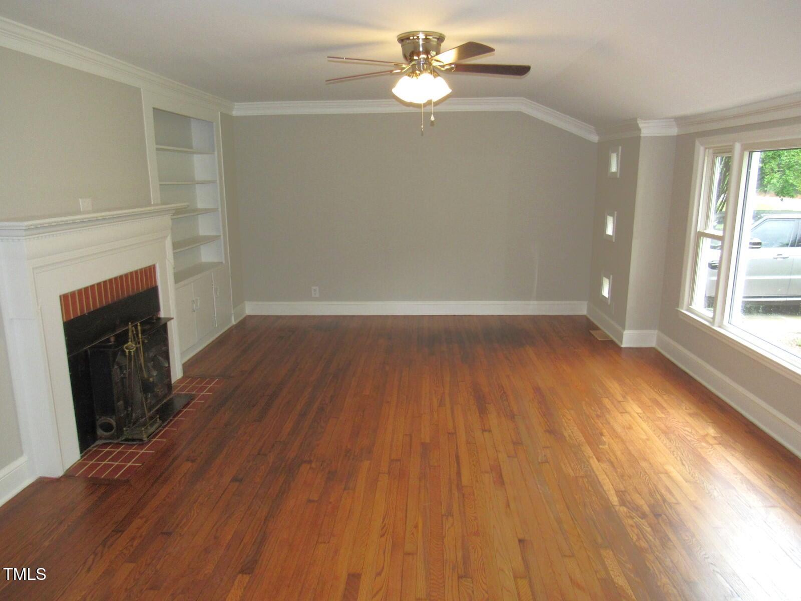 1610 W B Street Property Photo 3
