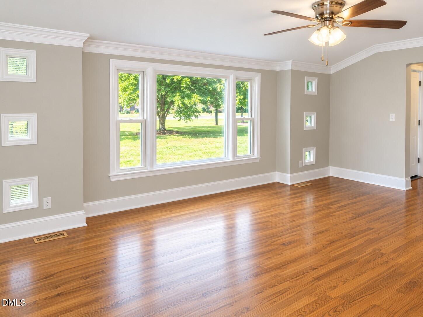 1610 W B Street Property Photo 5
