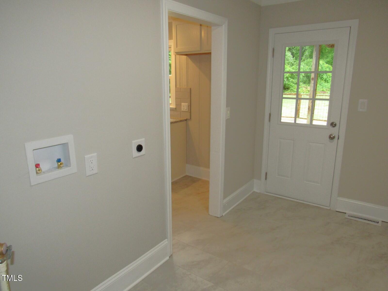 1610 W B Street Property Photo 14
