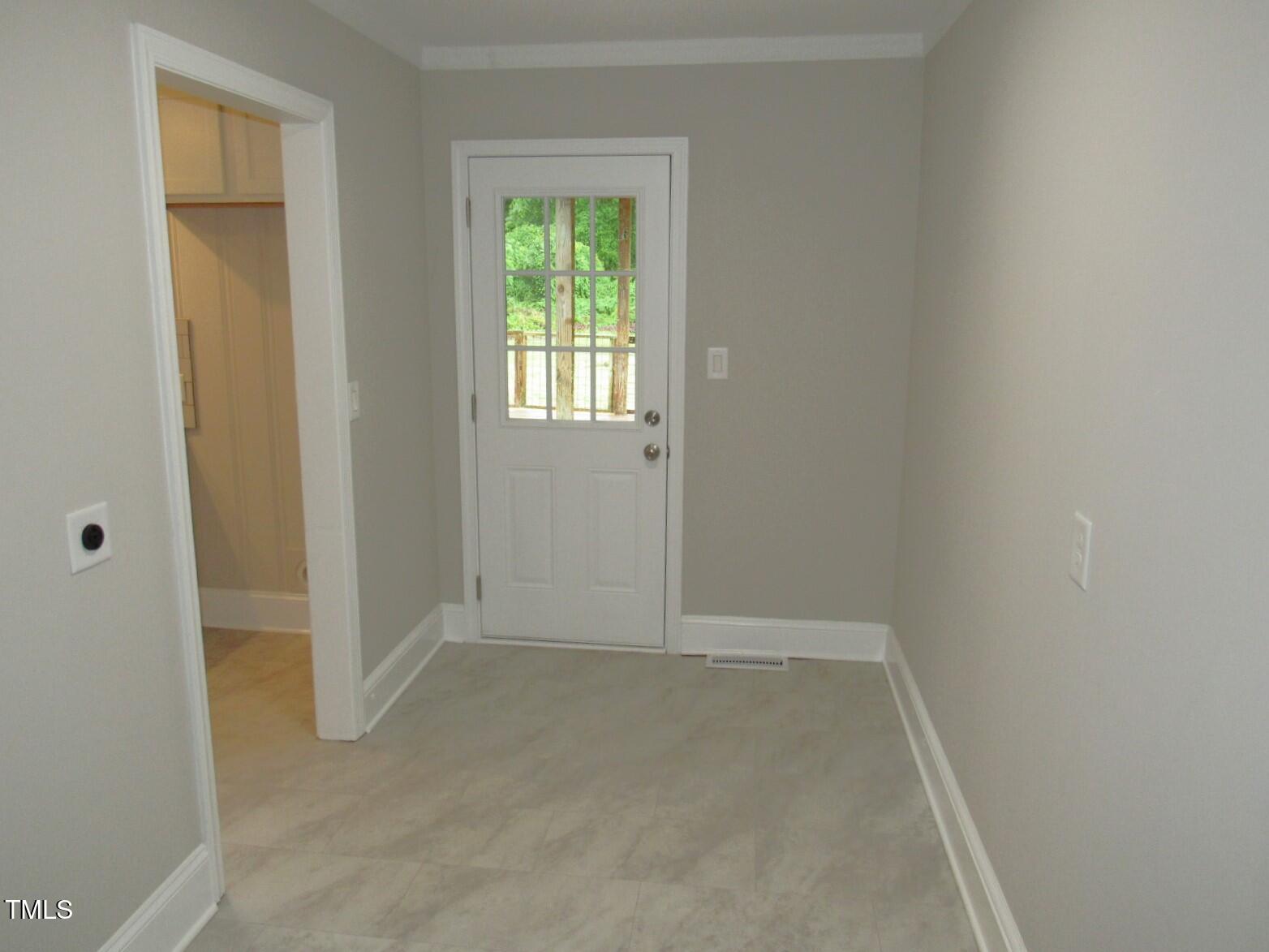 1610 W B Street Property Photo 15