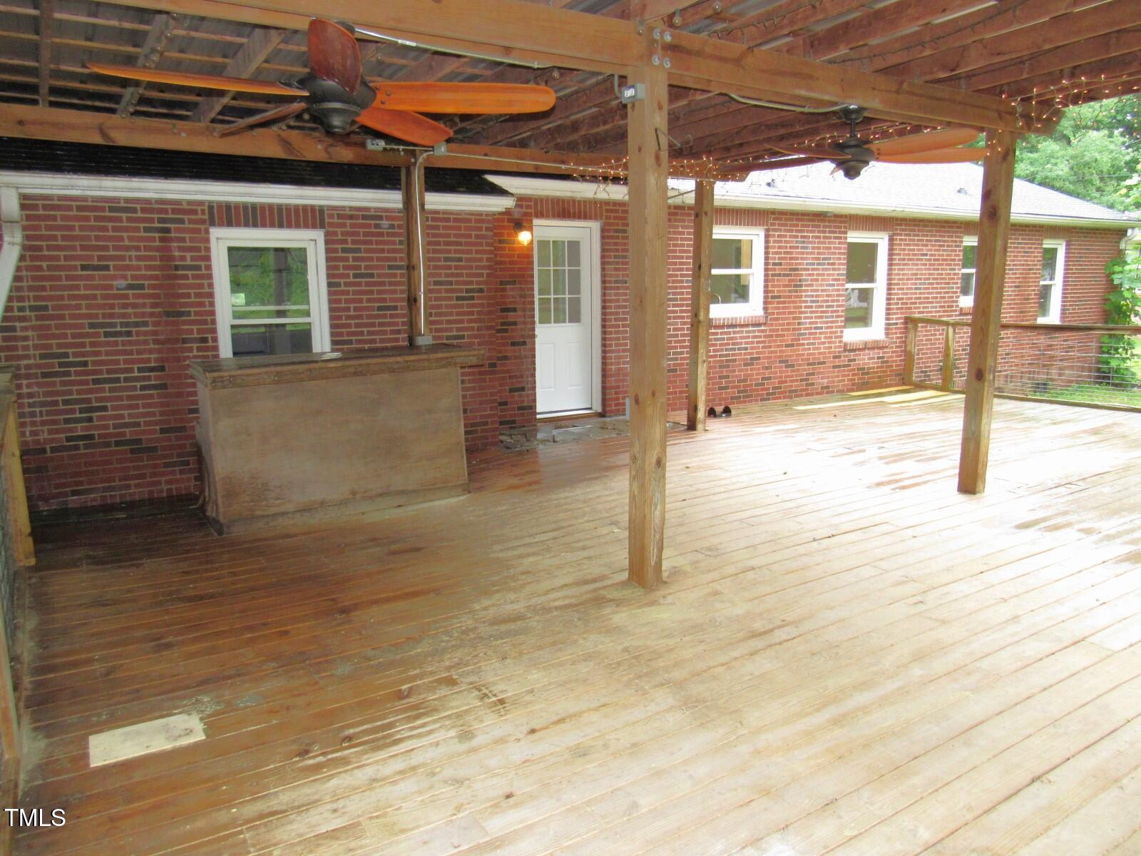 1610 W B Street Property Photo 28