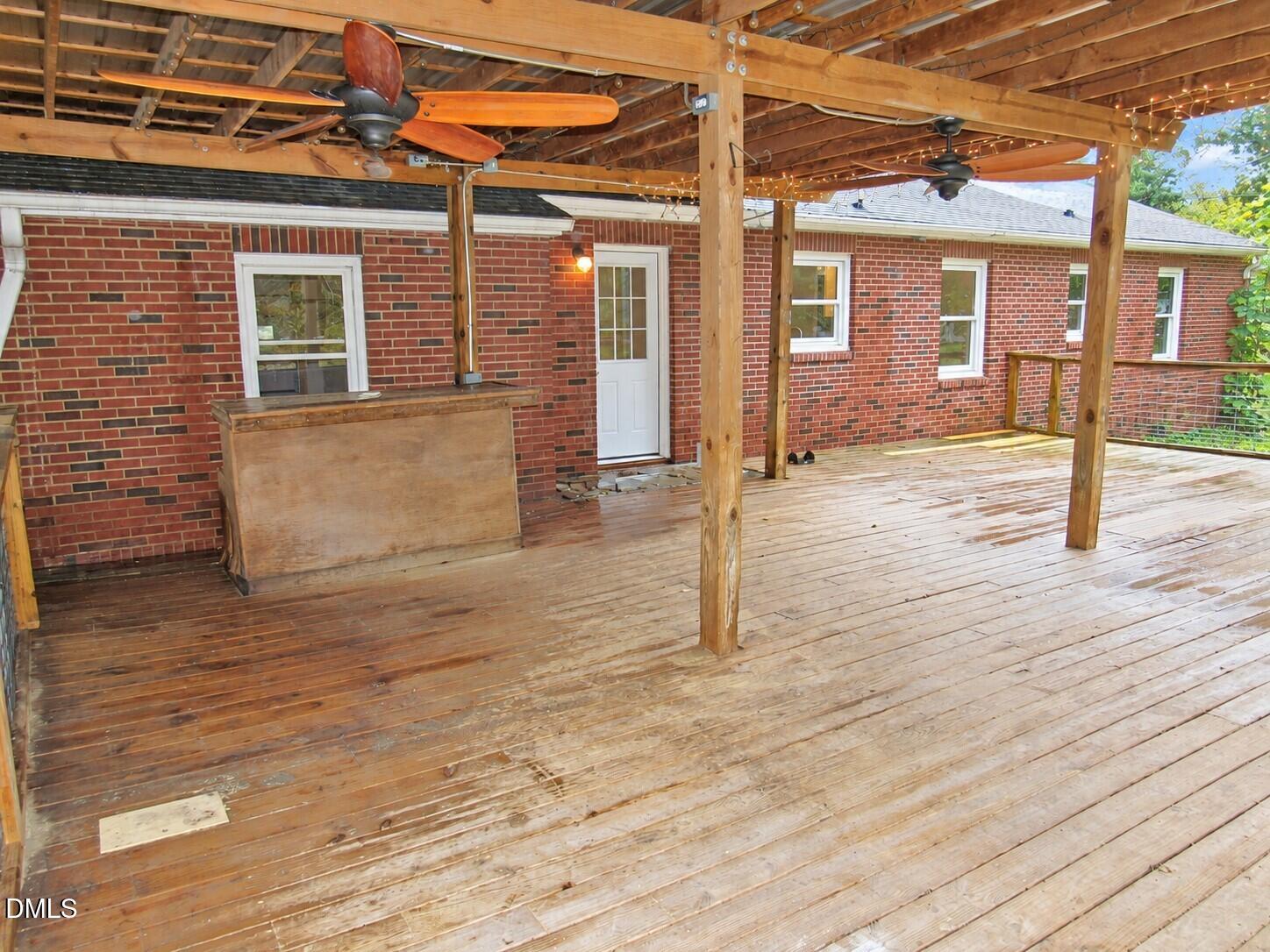 1610 W B Street Property Photo 28