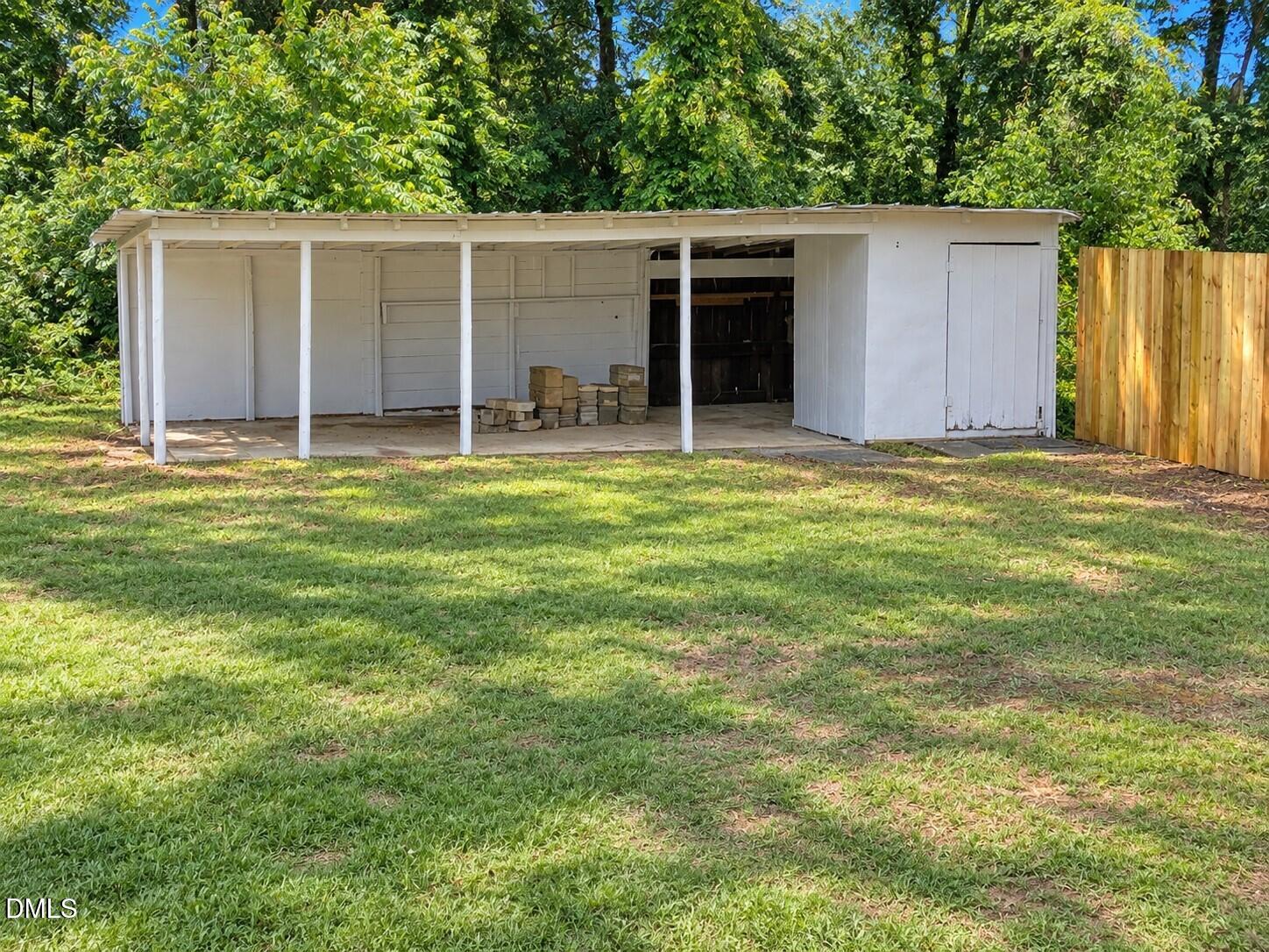 1610 W B Street Property Photo 32