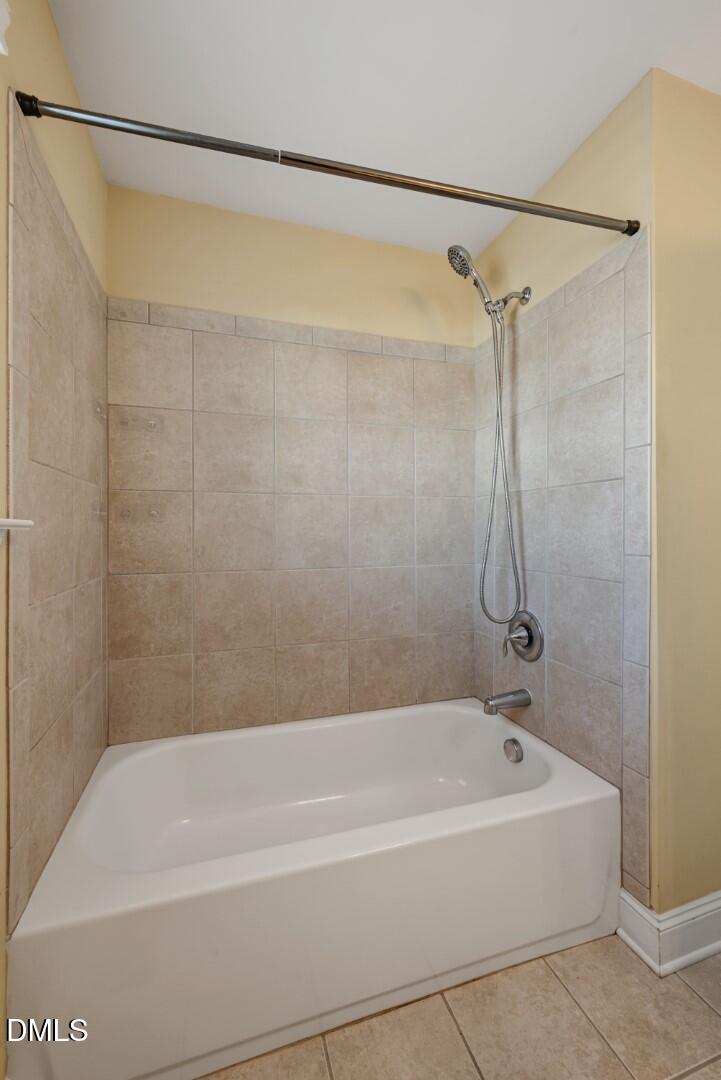 3818 Heritage Spring Circle Property Photo 37