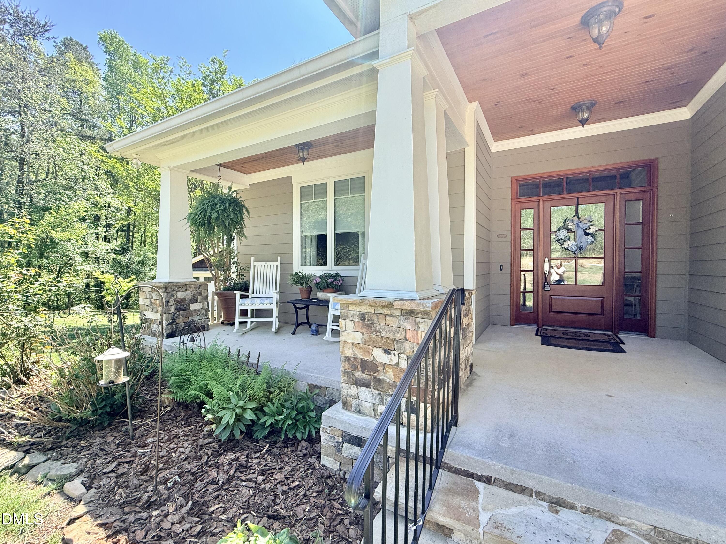 275 Kylasu Lane Property Photo 4