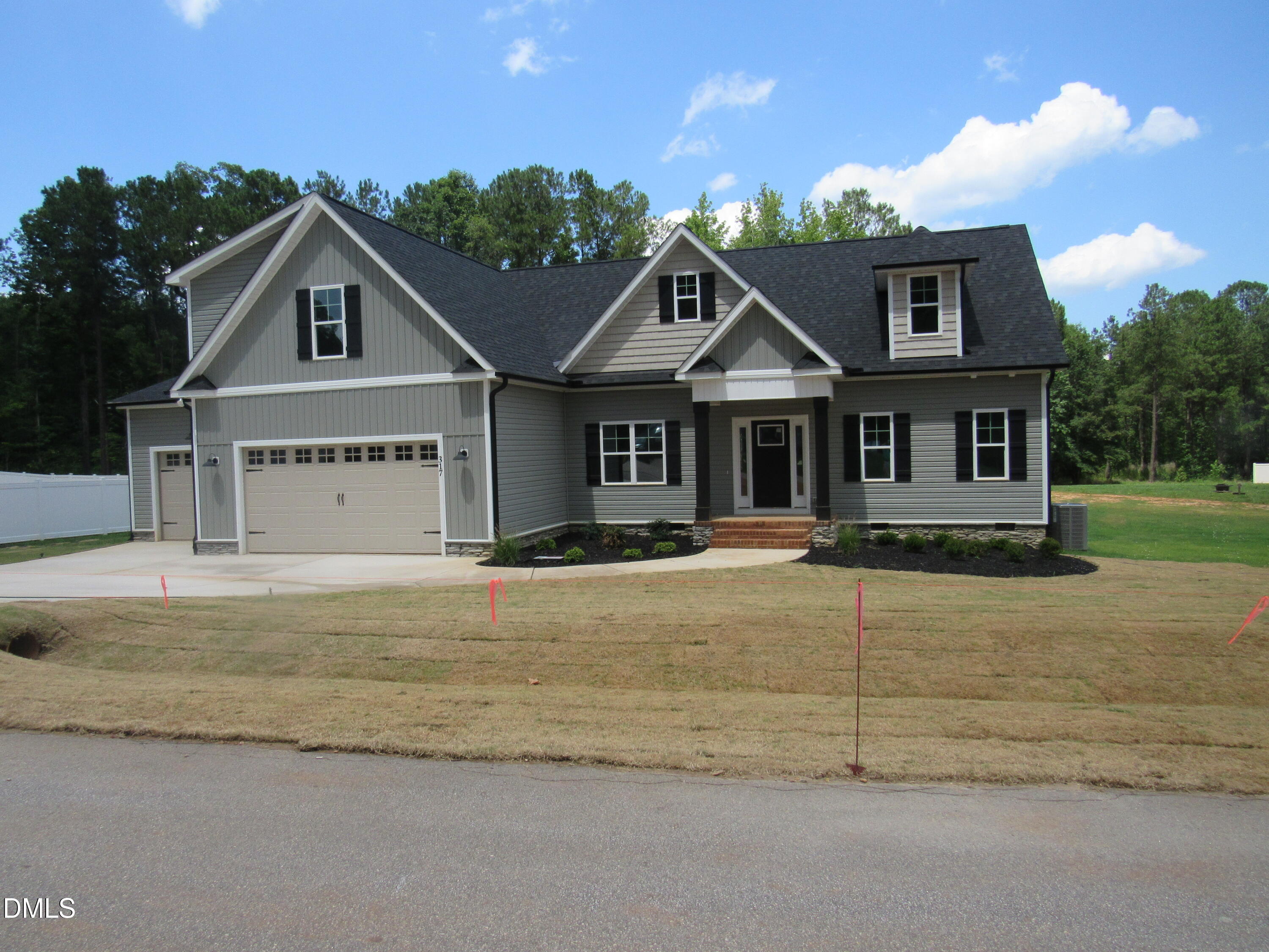 317 Coats Ridge Drive Property Photo 2