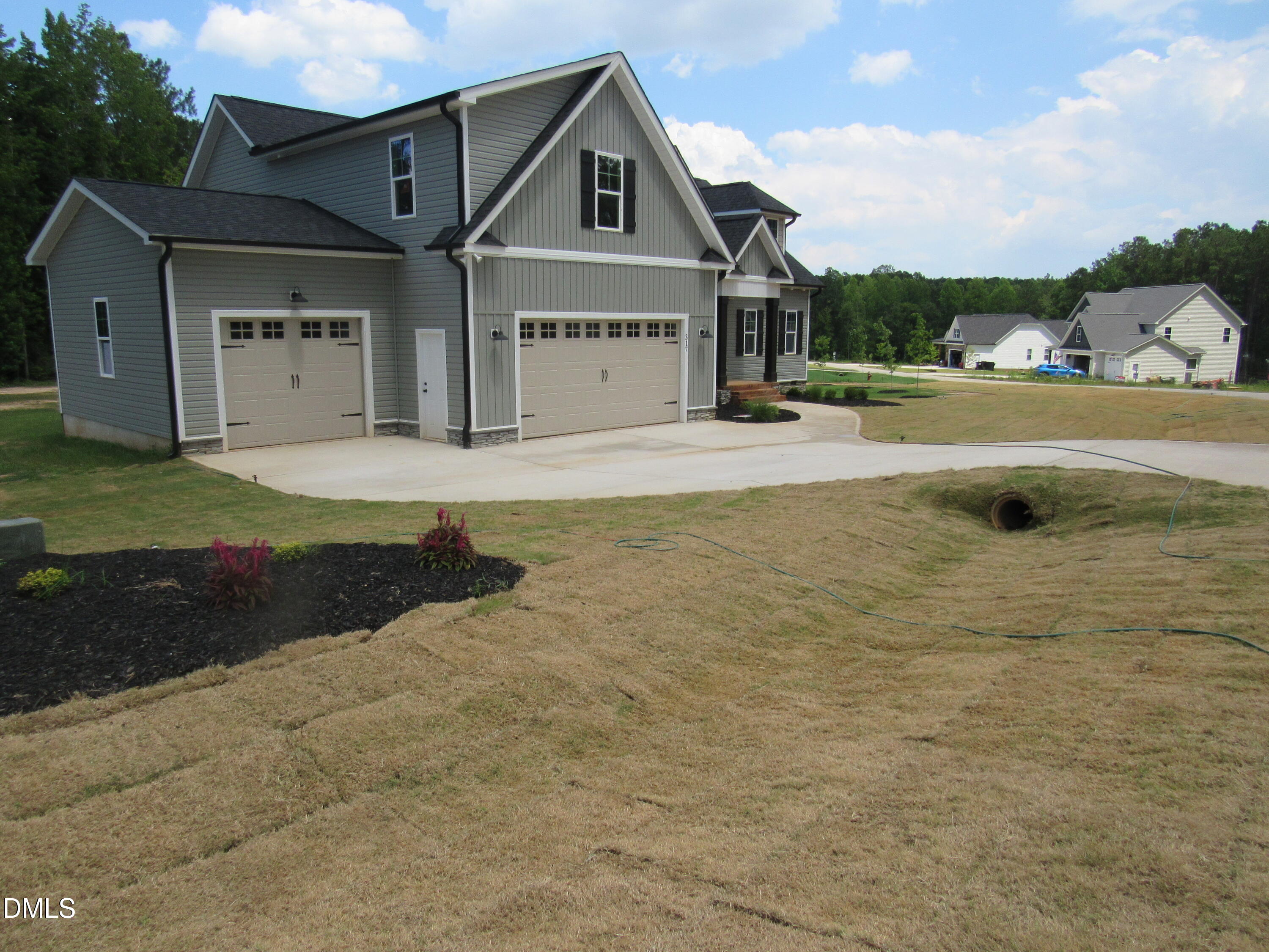 317 Coats Ridge Drive Property Photo 3