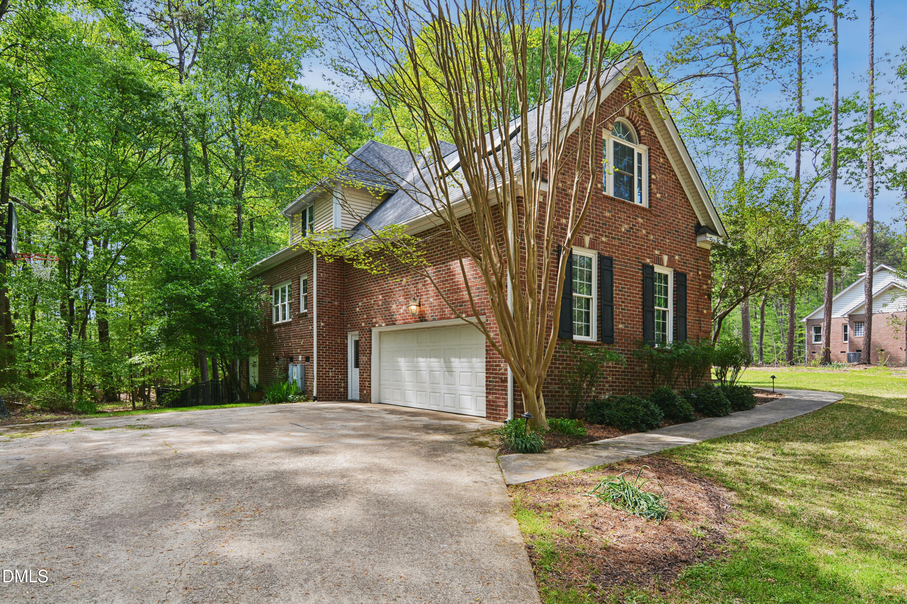 4605 Bartwood Drive Property Photo 3