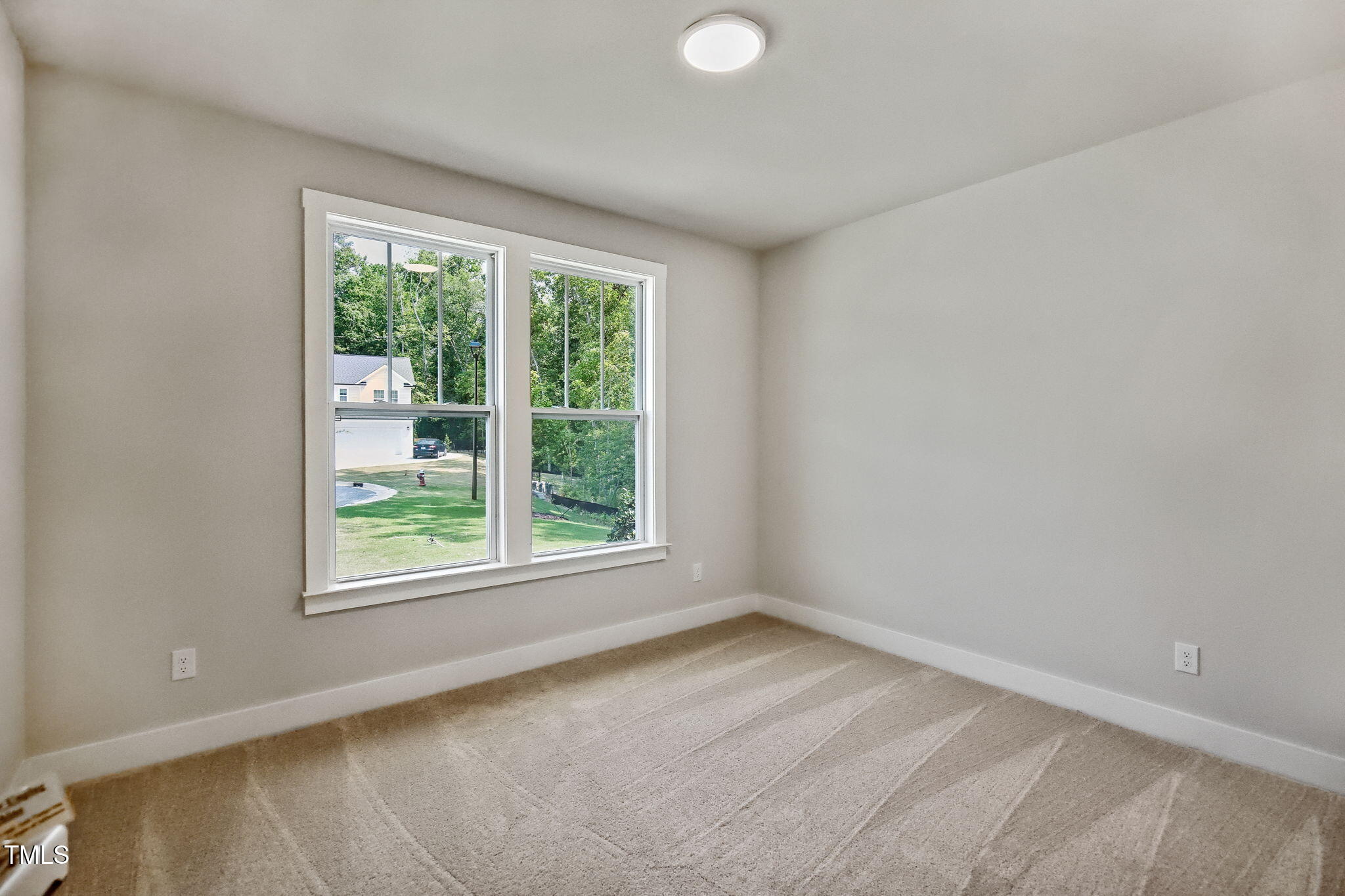 289 Sweetfern Lane Property Photo 14