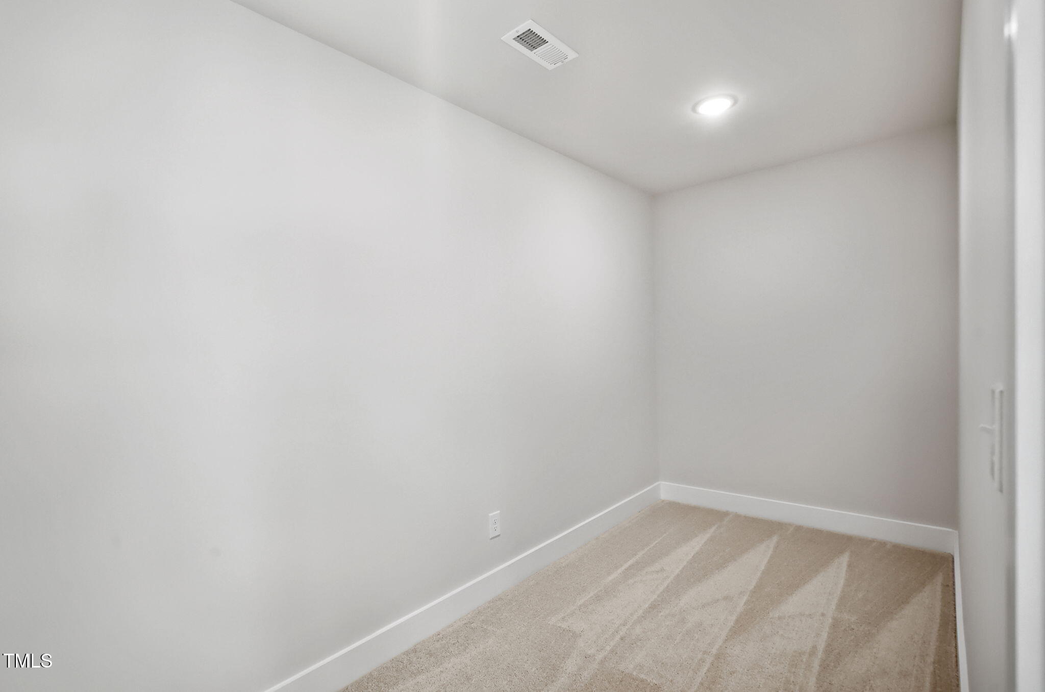 289 Sweetfern Lane Property Photo 27