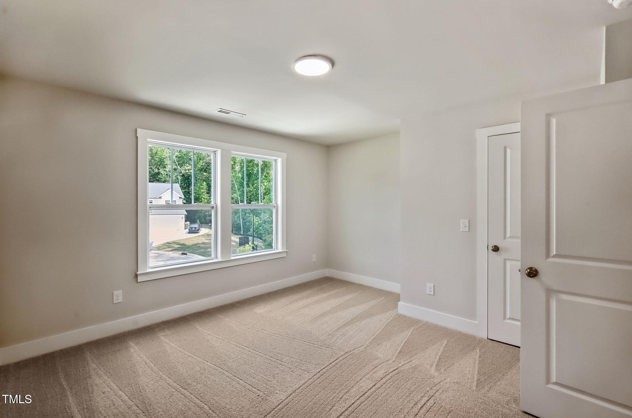 289 Sweetfern Lane Property Photo 32
