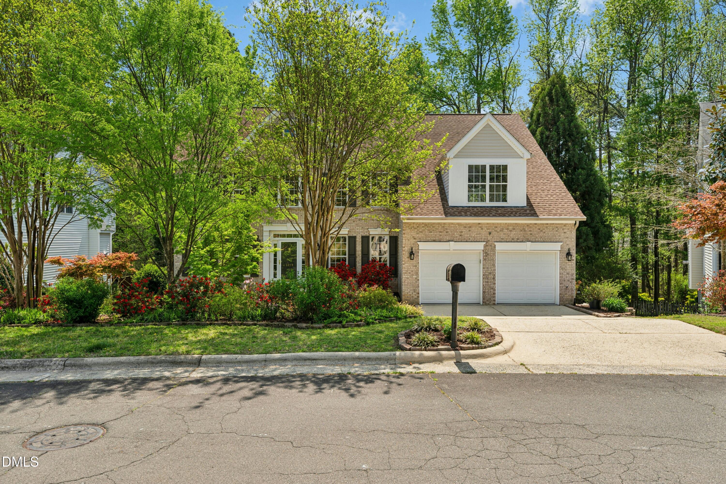1279 Horsham Way Property Photo 1