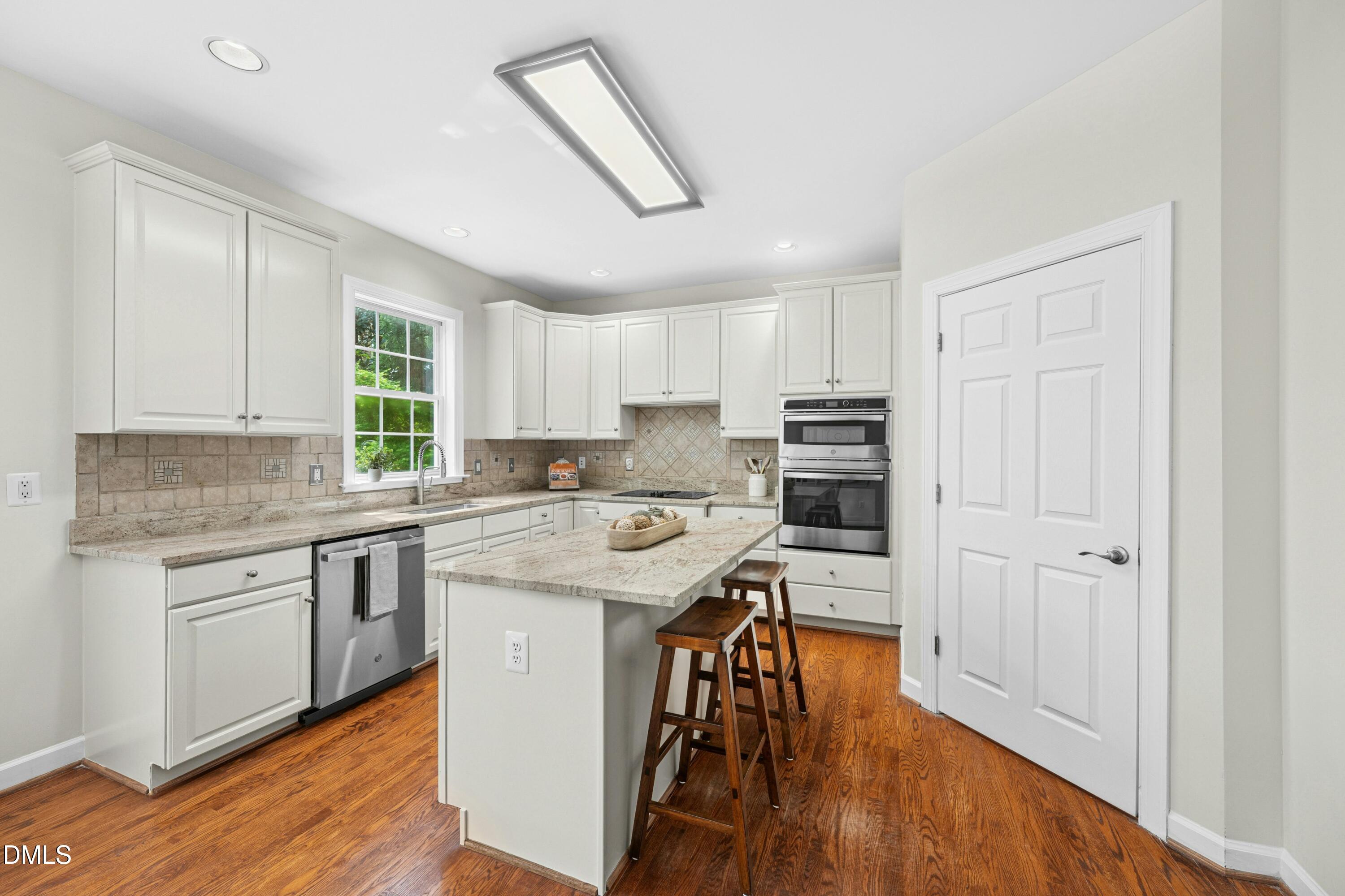 1279 Horsham Way Property Photo 10