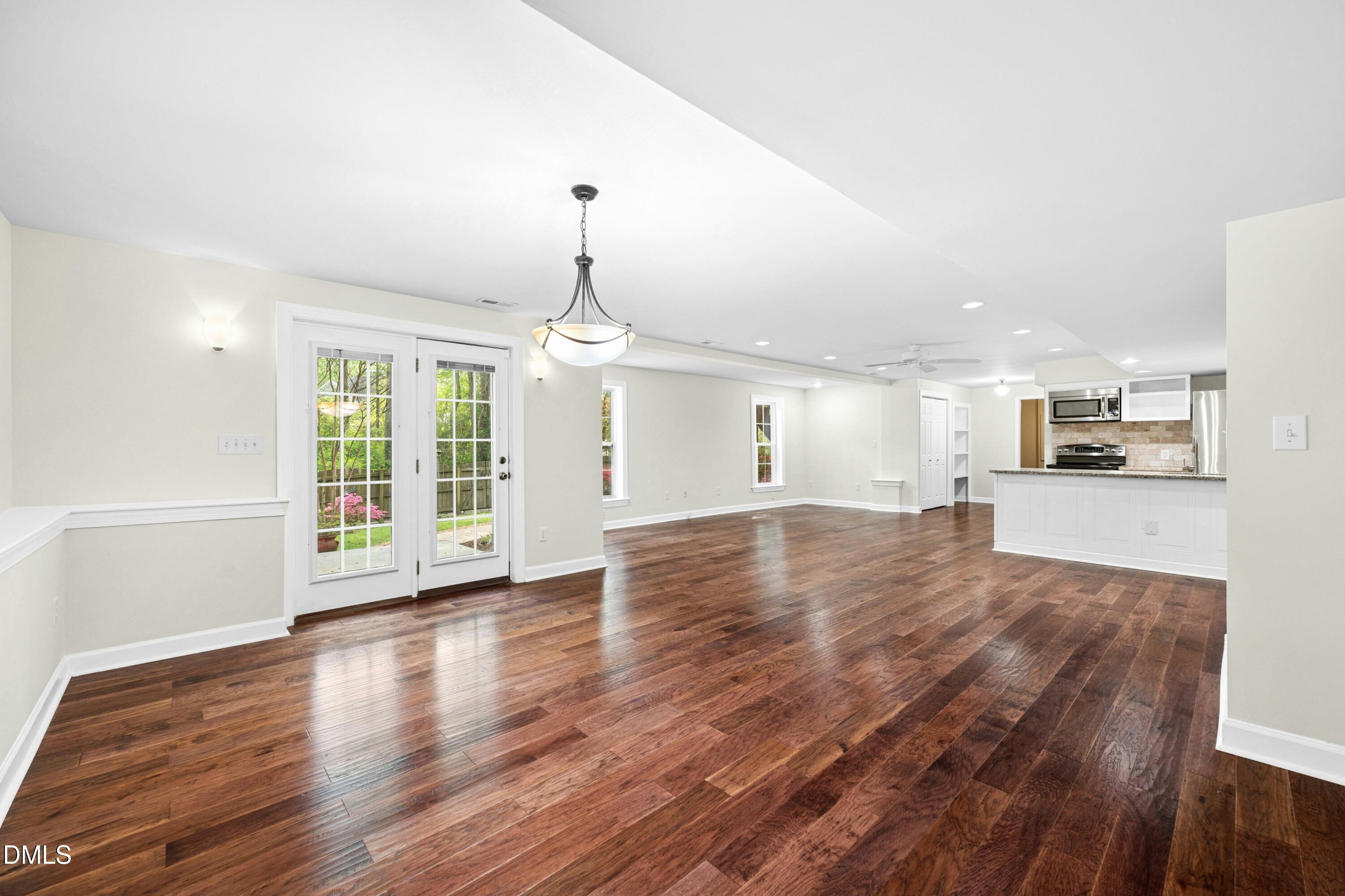 1279 Horsham Way Property Photo 32