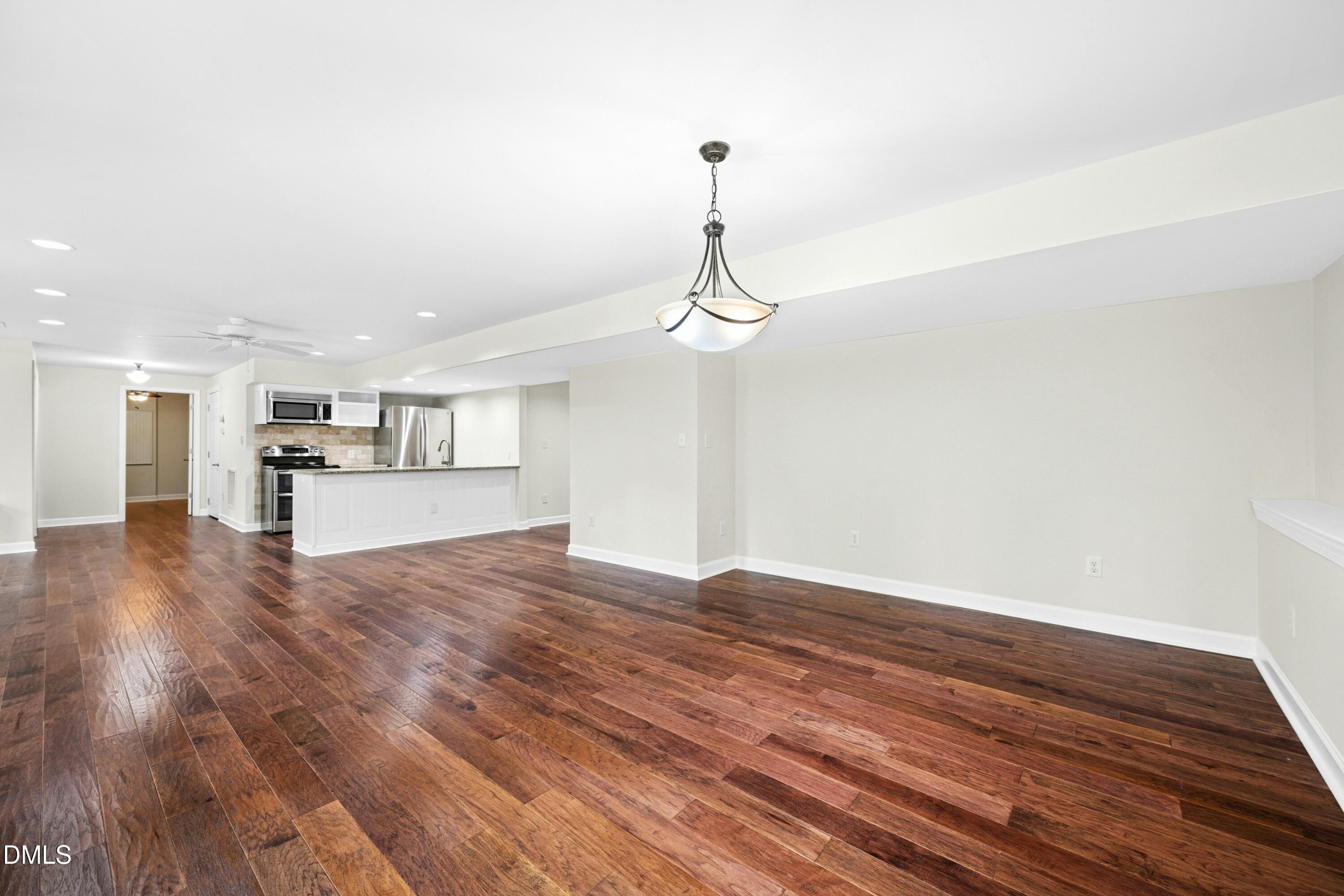 1279 Horsham Way Property Photo 33