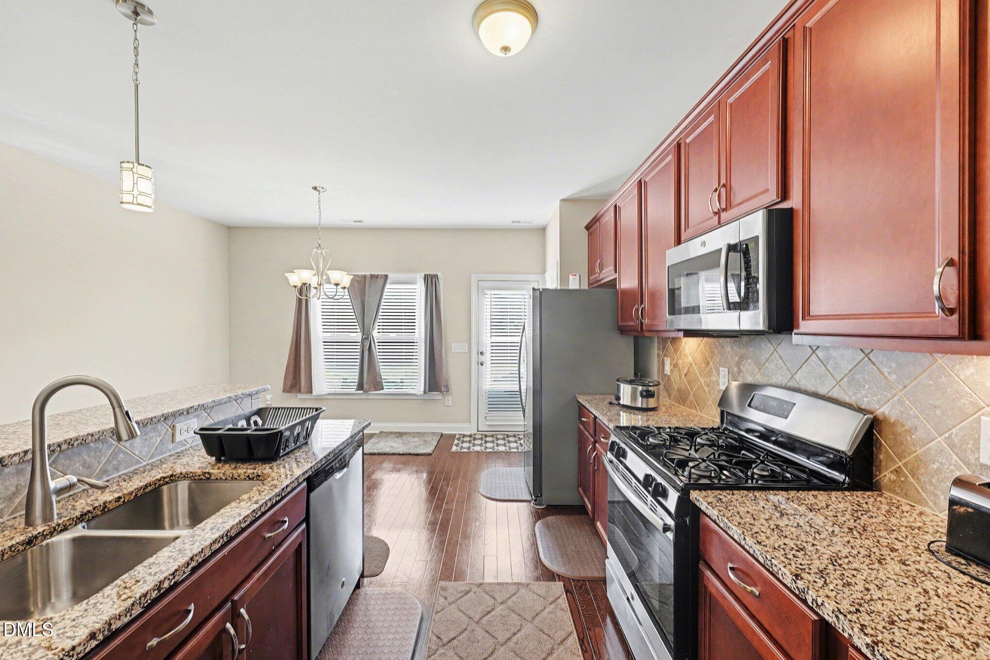 418 Lakemont Drive Property Photo 6