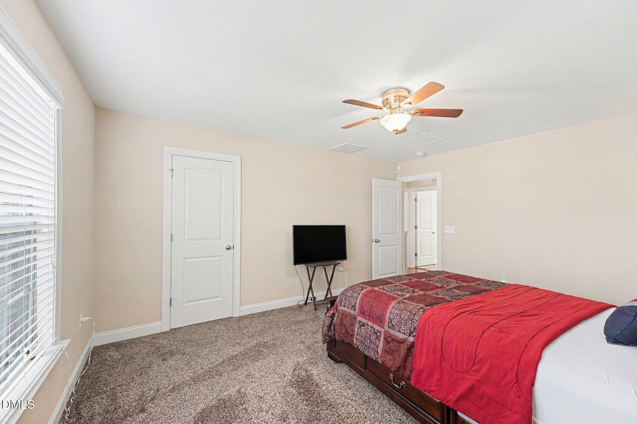 418 Lakemont Drive Property Photo 9