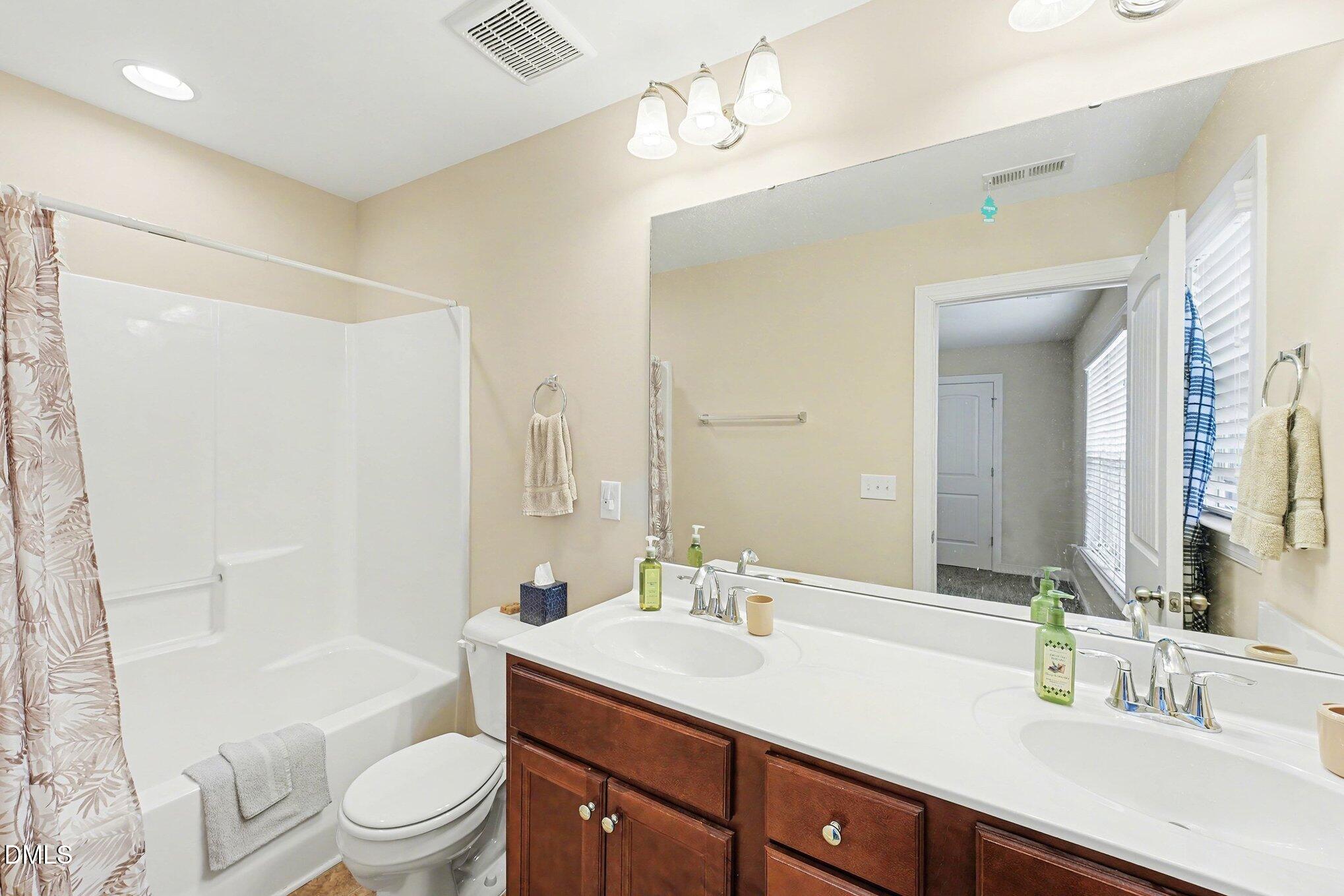 418 Lakemont Drive Property Photo 17
