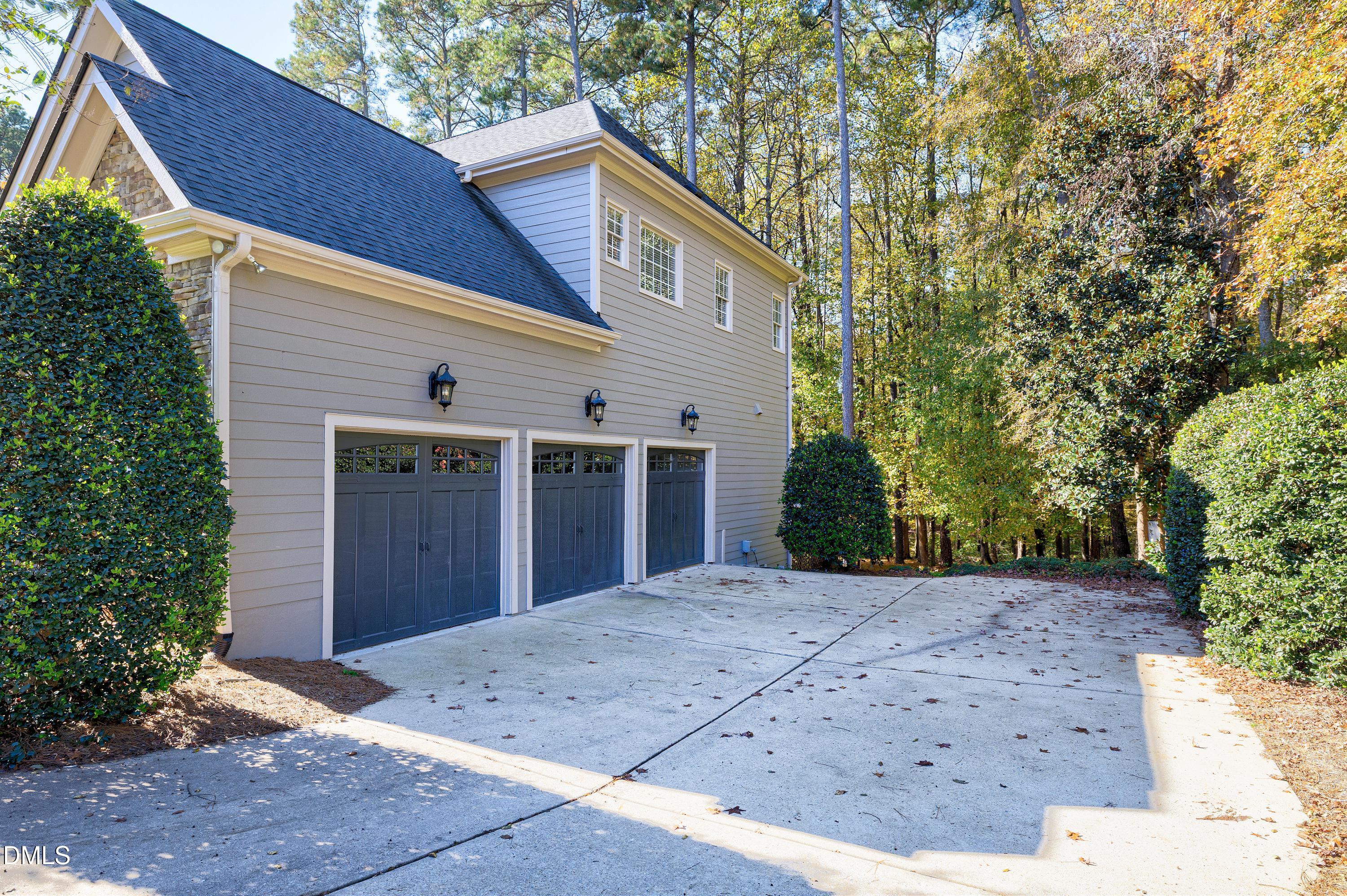3732 Westbury Lake Drive Property Photo 3