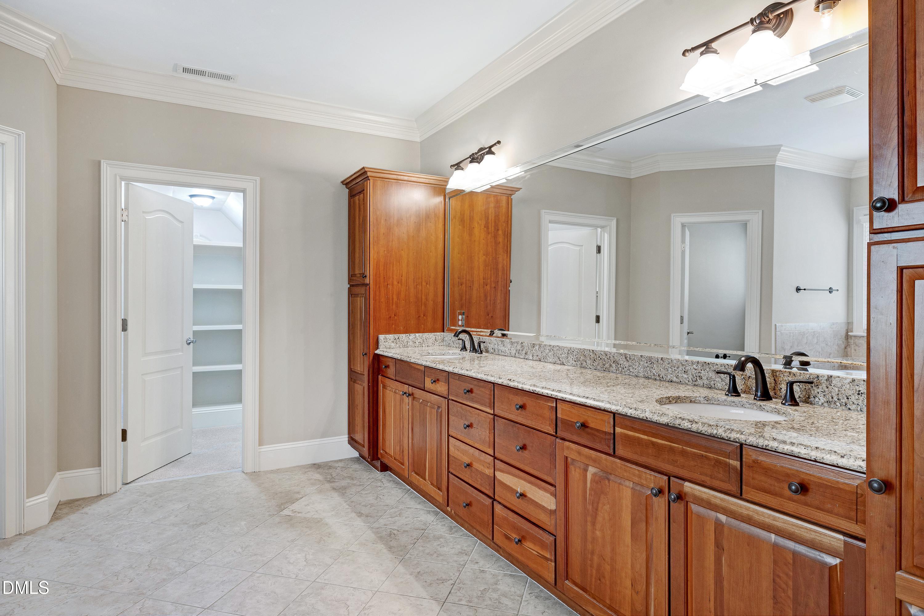 3732 Westbury Lake Drive Property Photo 27