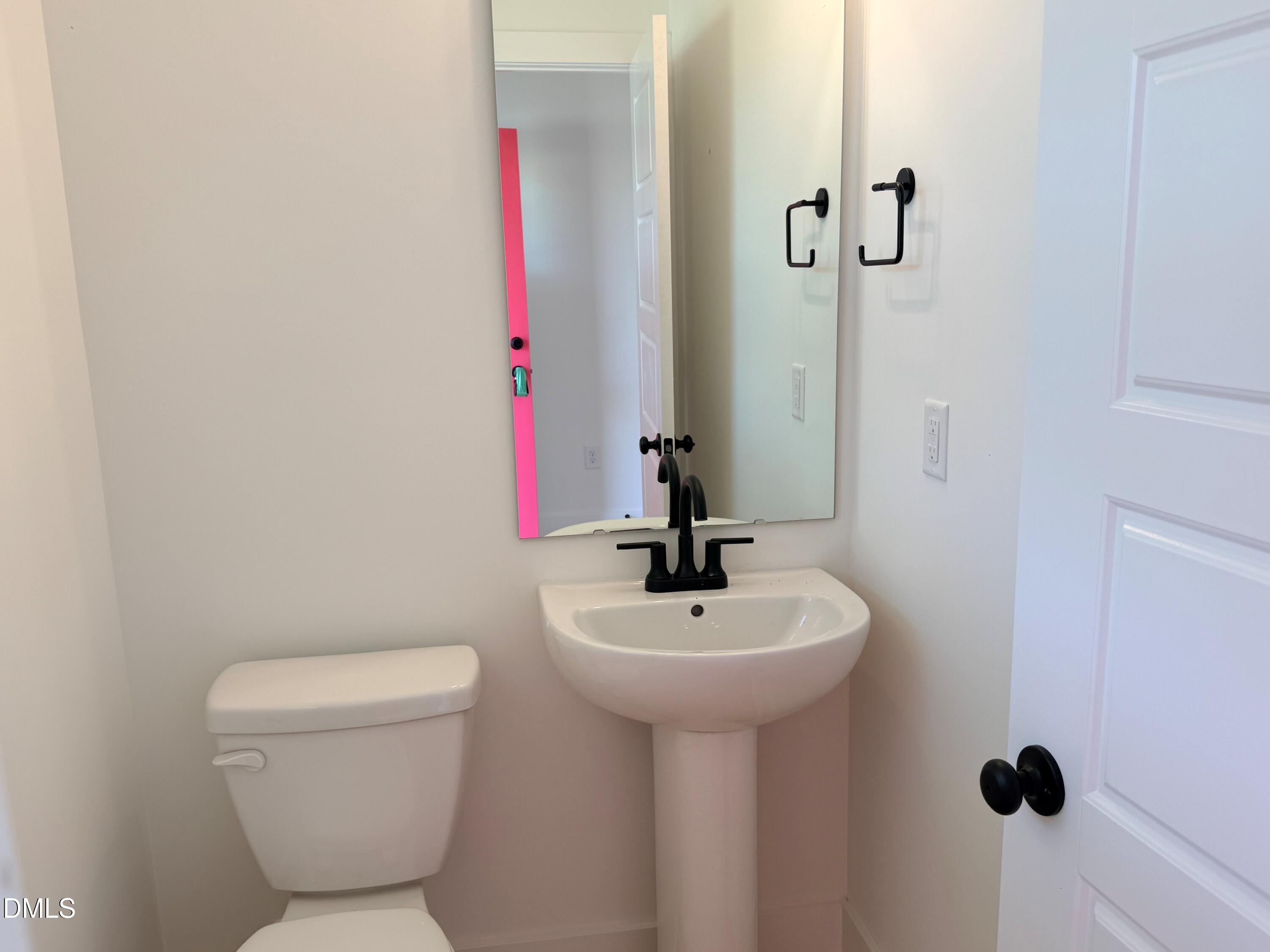 143 Grinnell Loop Property Photo 5