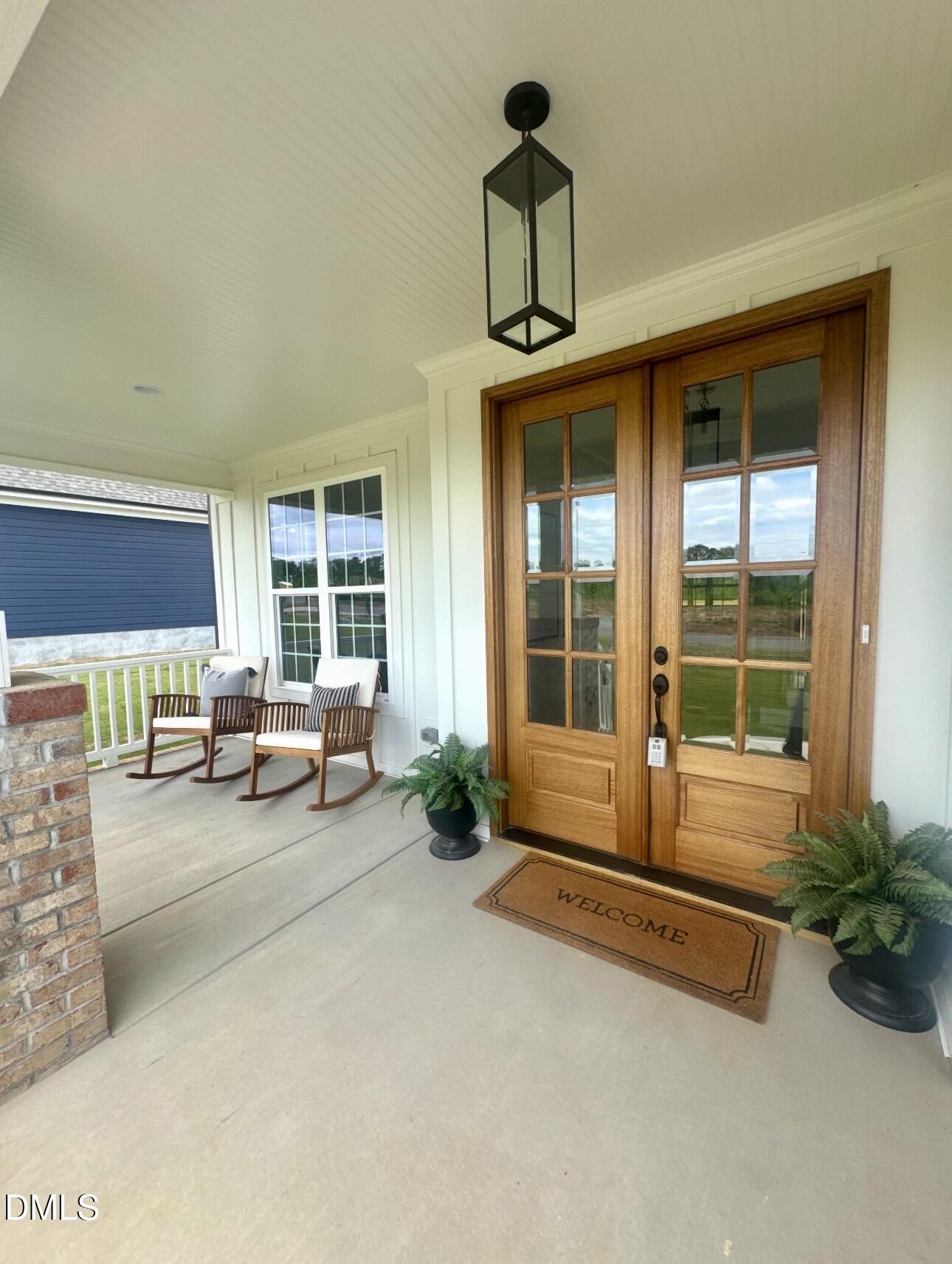 1057 Azalea Garden Circle Property Photo 4