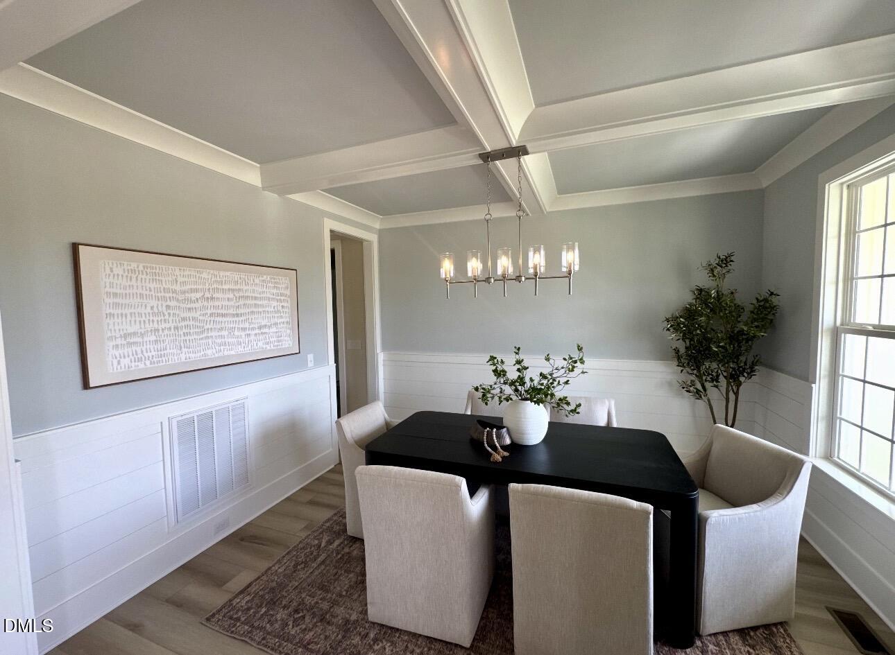 1057 Azalea Garden Circle Property Photo 5