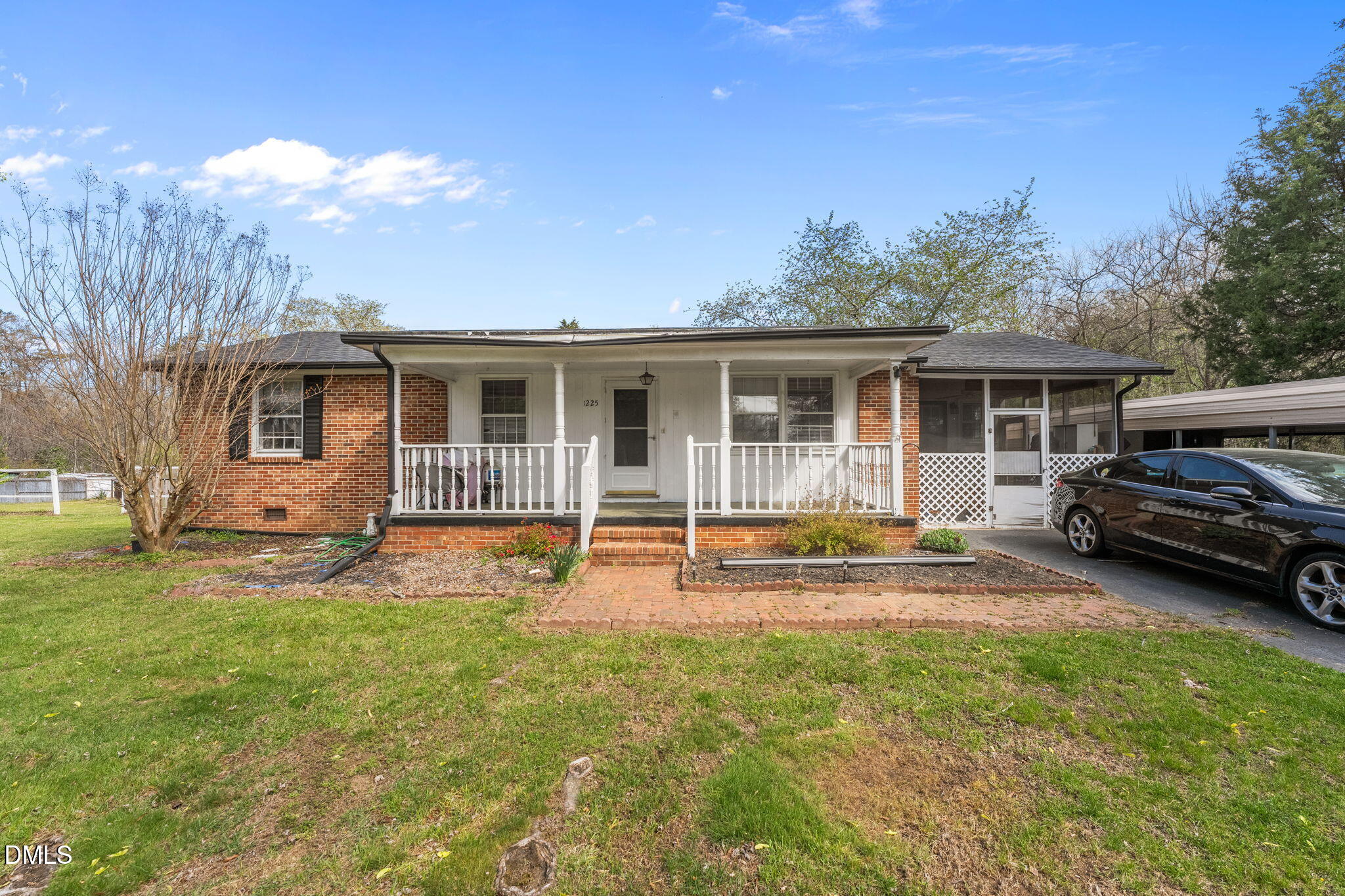 1225 2nd Street Property Photo 1