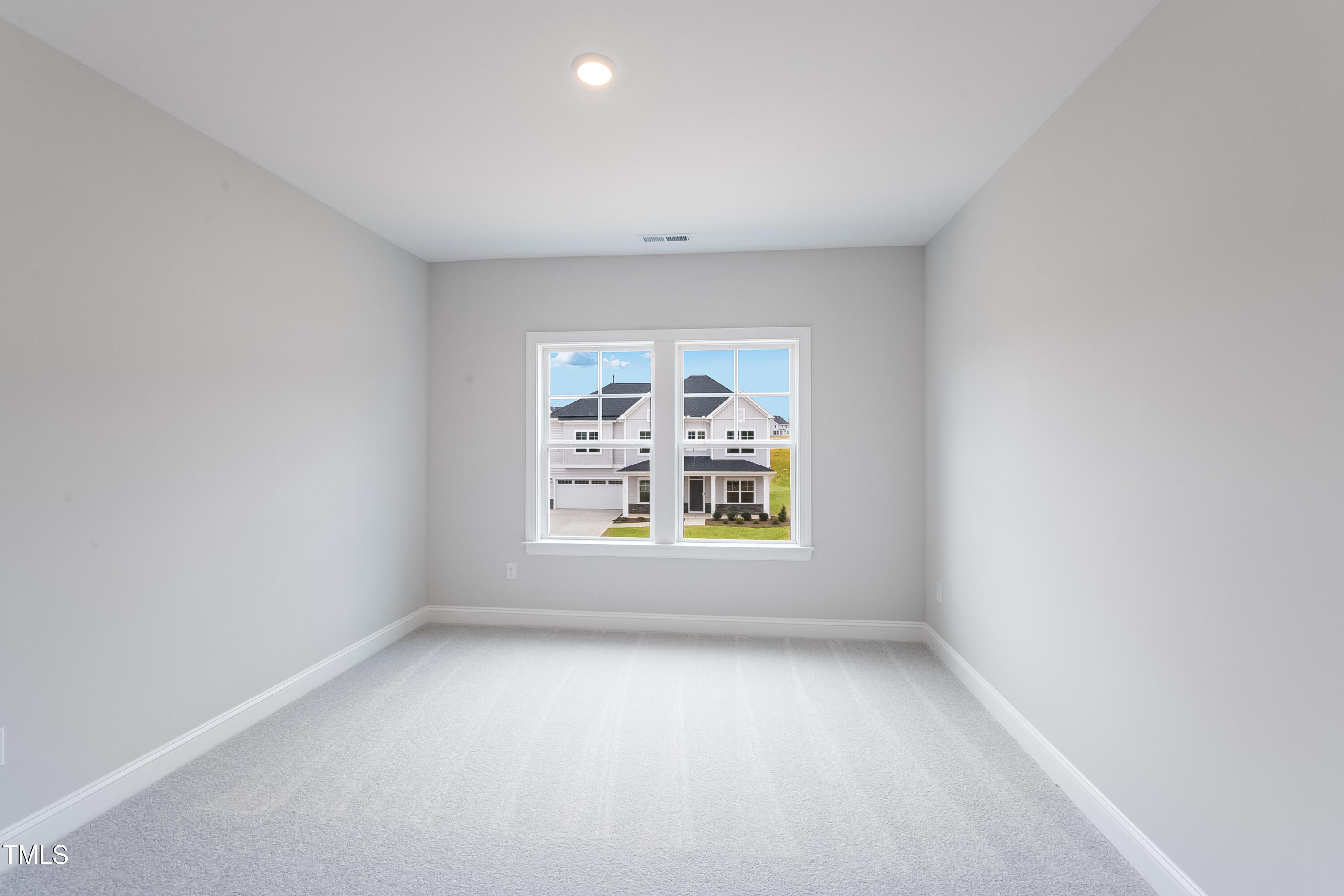 15 Stoddard Lane Property Photo 16