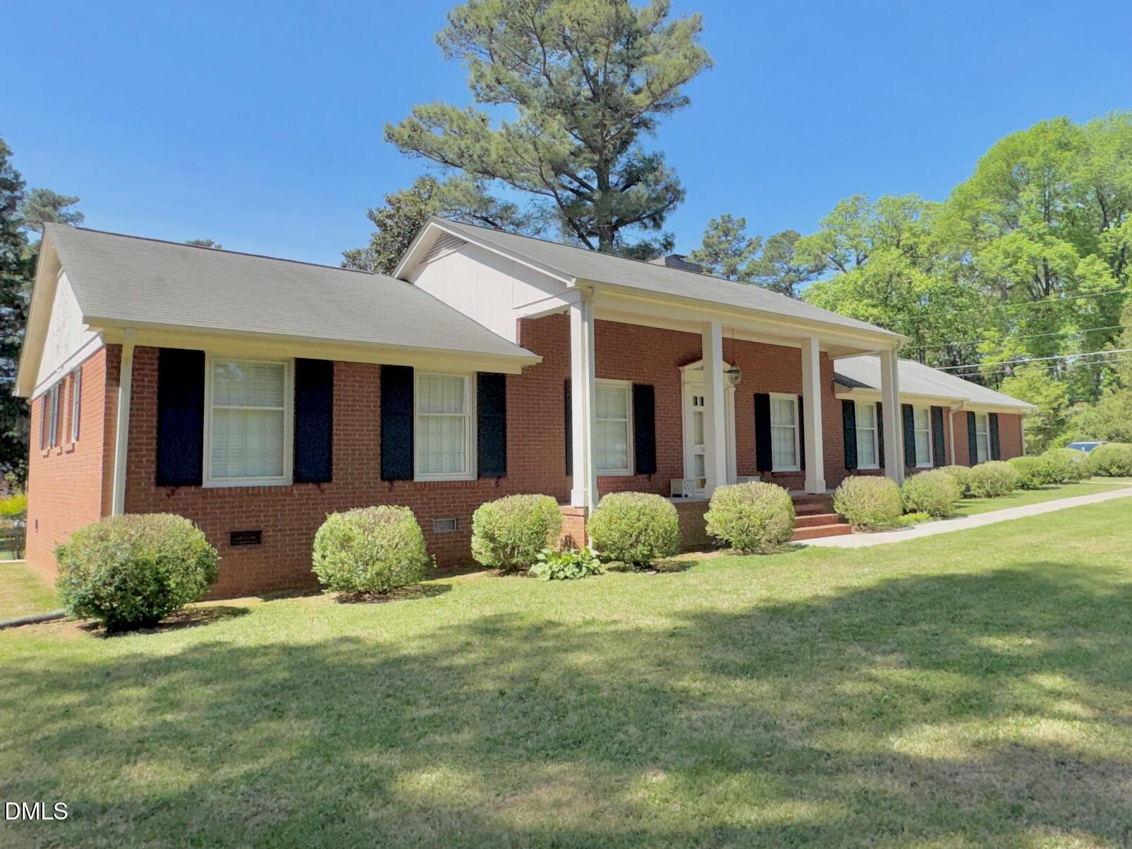 1604 Crescent Drive Property Photo 1