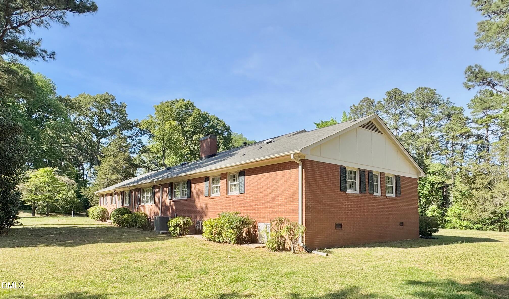 1604 Crescent Drive Property Photo 6