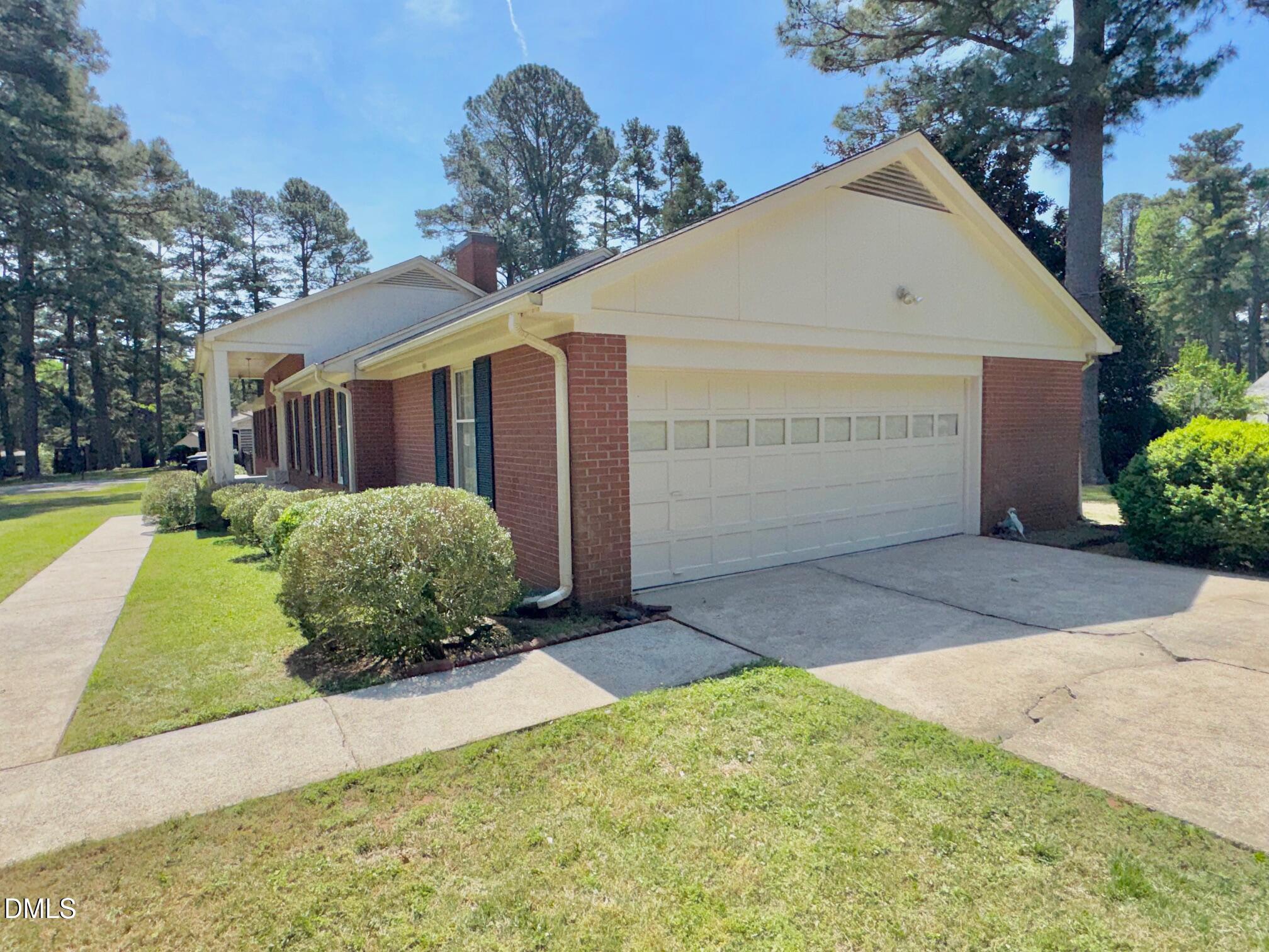 1604 Crescent Drive Property Photo 9