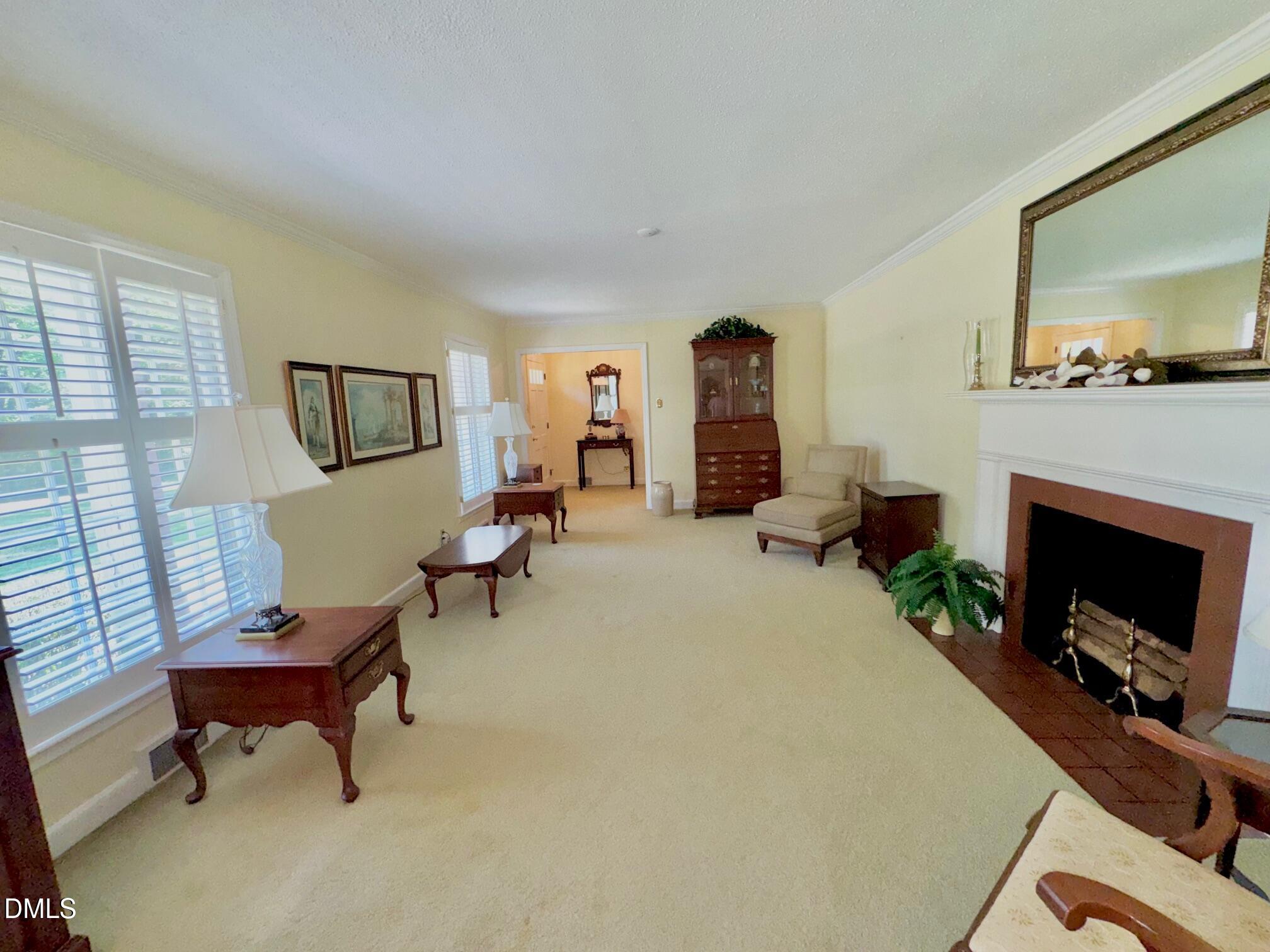 1604 Crescent Drive Property Photo 12