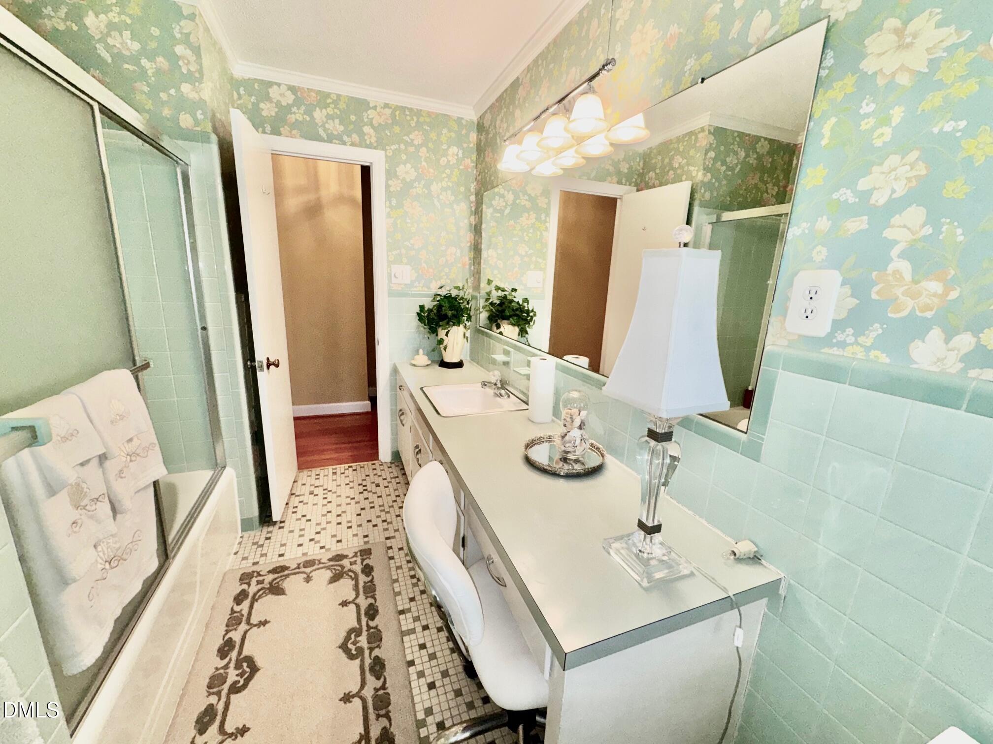 1604 Crescent Drive Property Photo 39