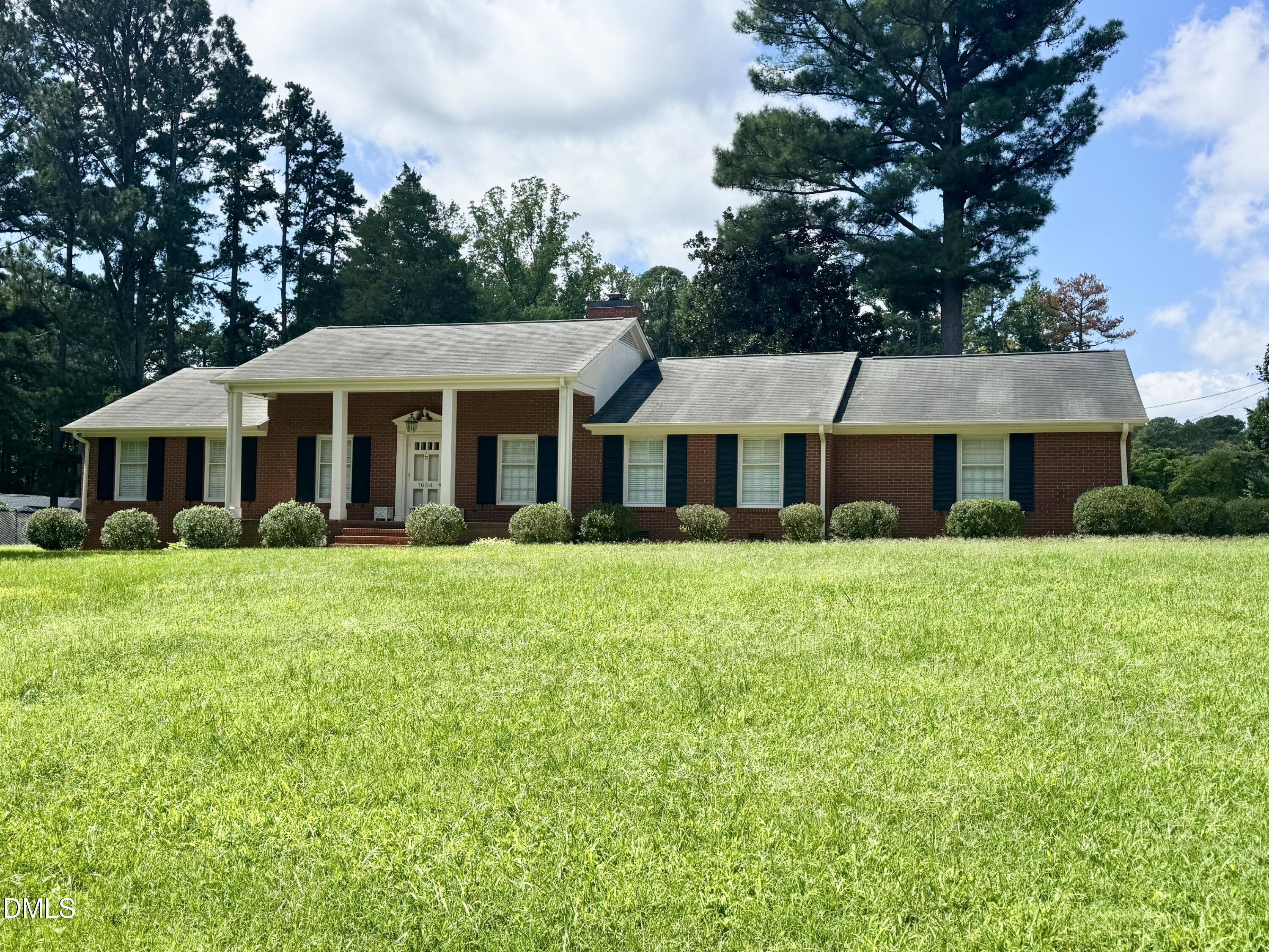 1604 Crescent Drive Property Photo 55