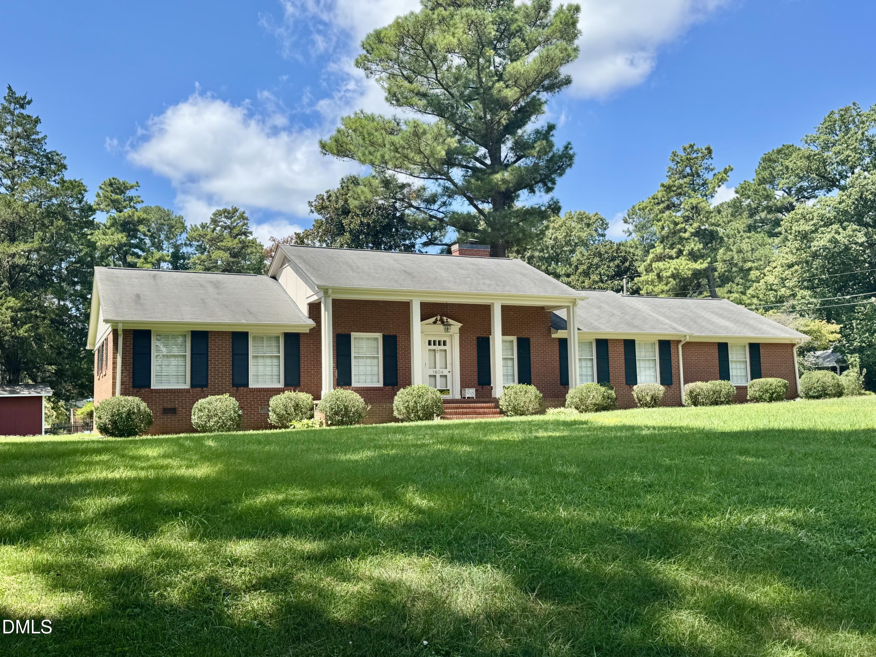 1604 Crescent Drive Property Photo 57