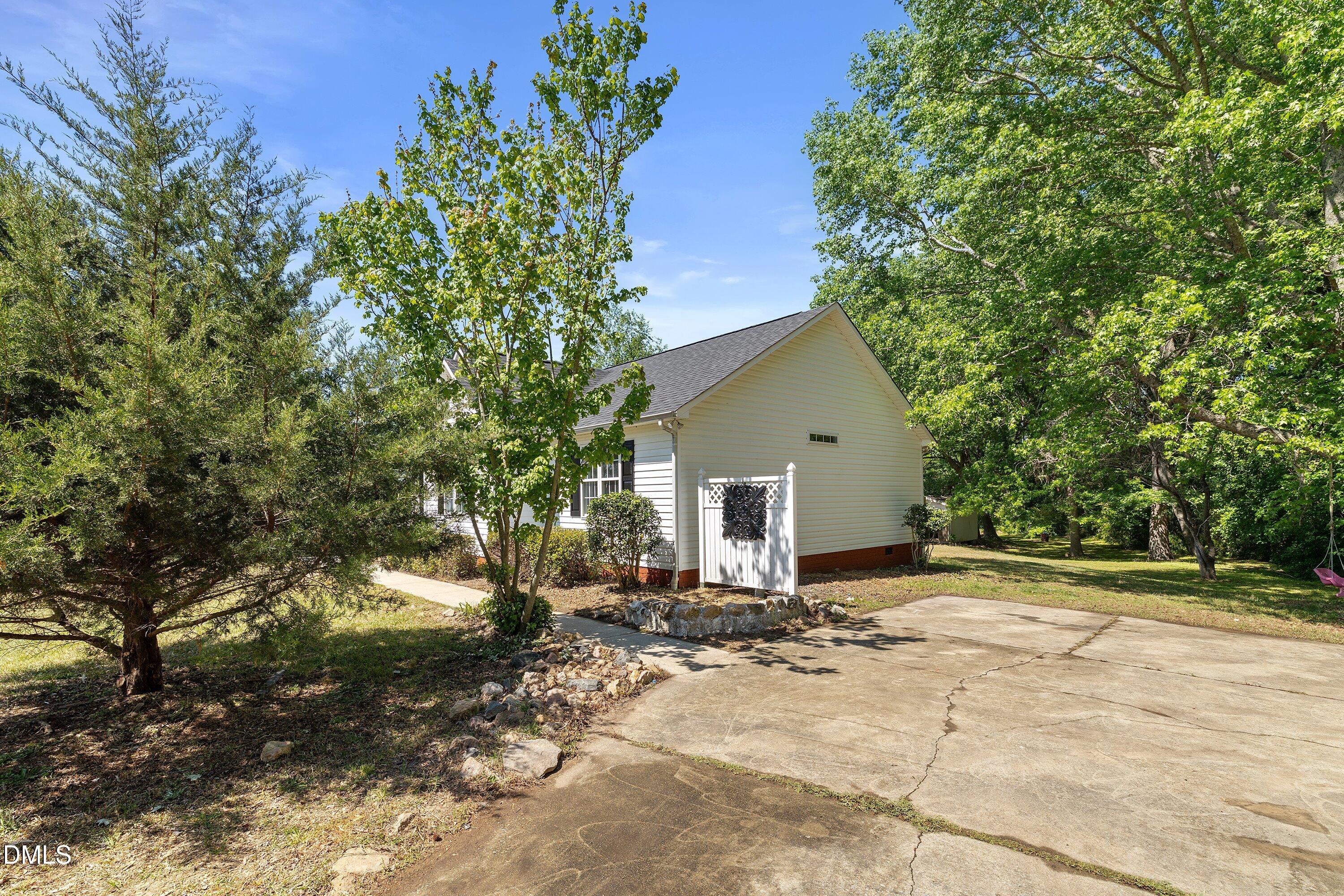 105 Mccoy Drive Property Photo 5