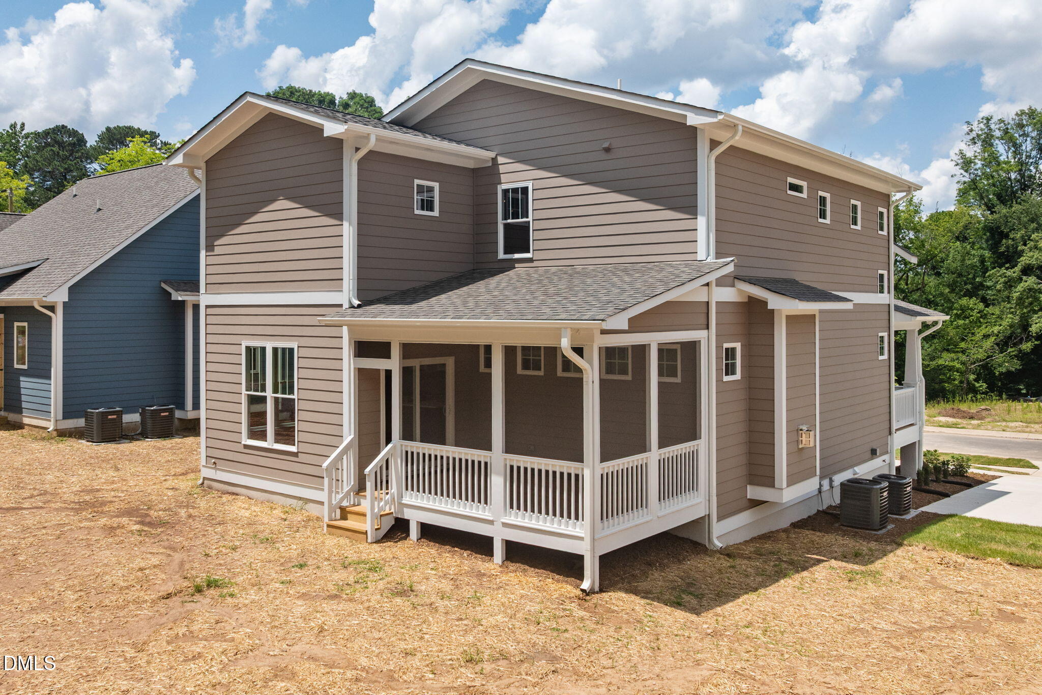 1005 Forrestal Place Property Photo 8