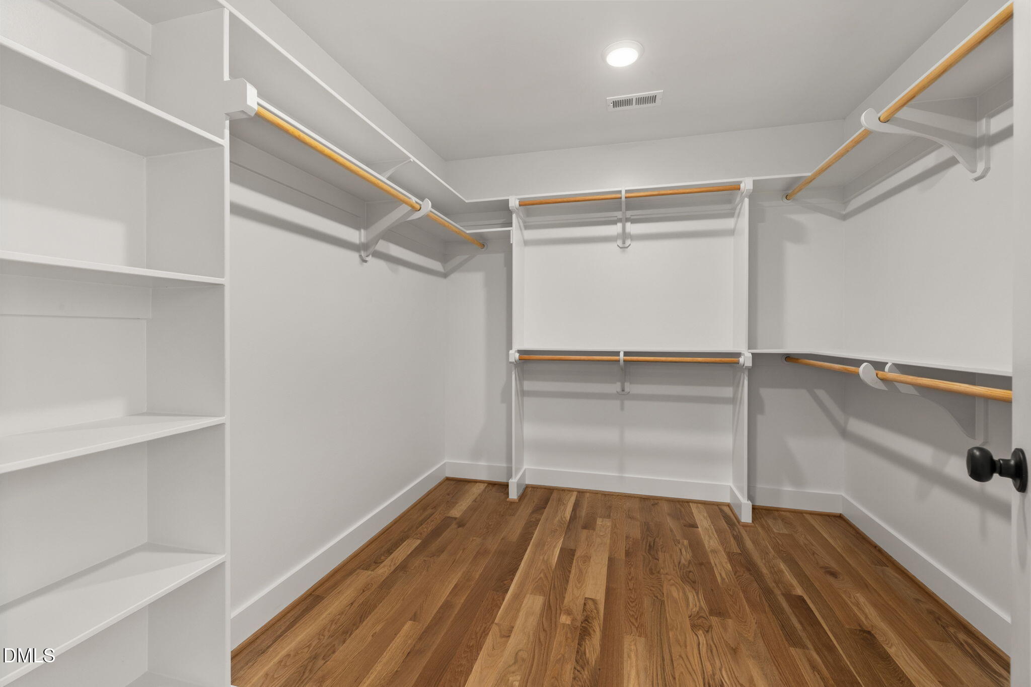 1005 Forrestal Place Property Photo 28