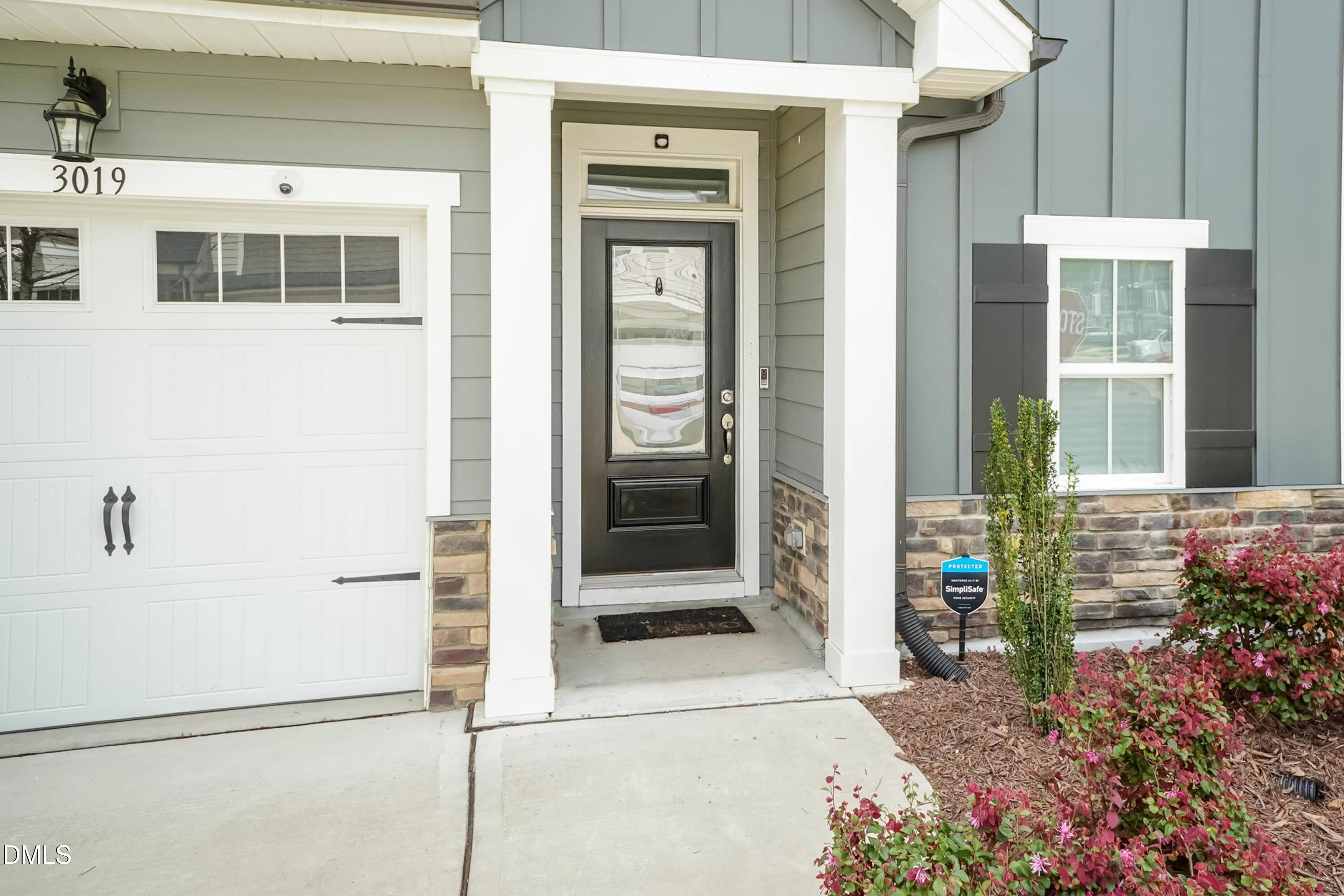 3019 Dunnock Drive Property Photo 2