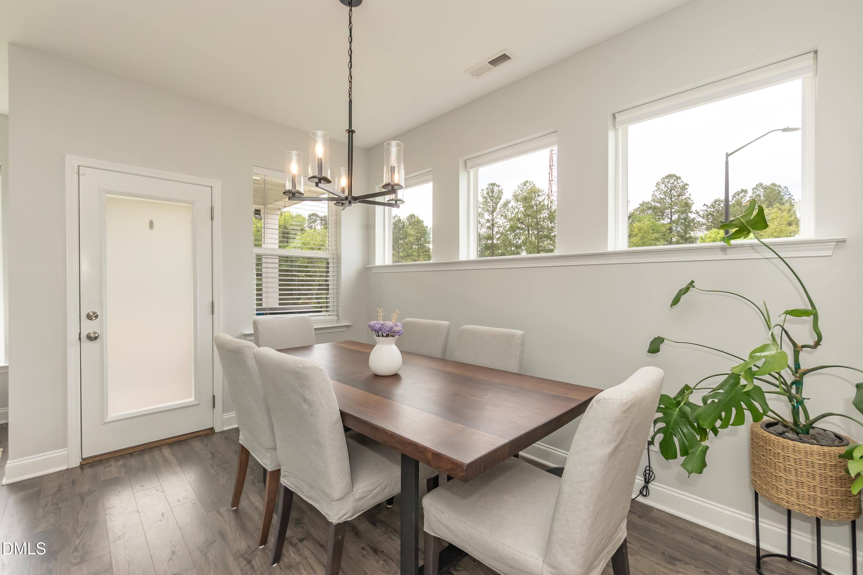 3019 Dunnock Drive Property Photo 14