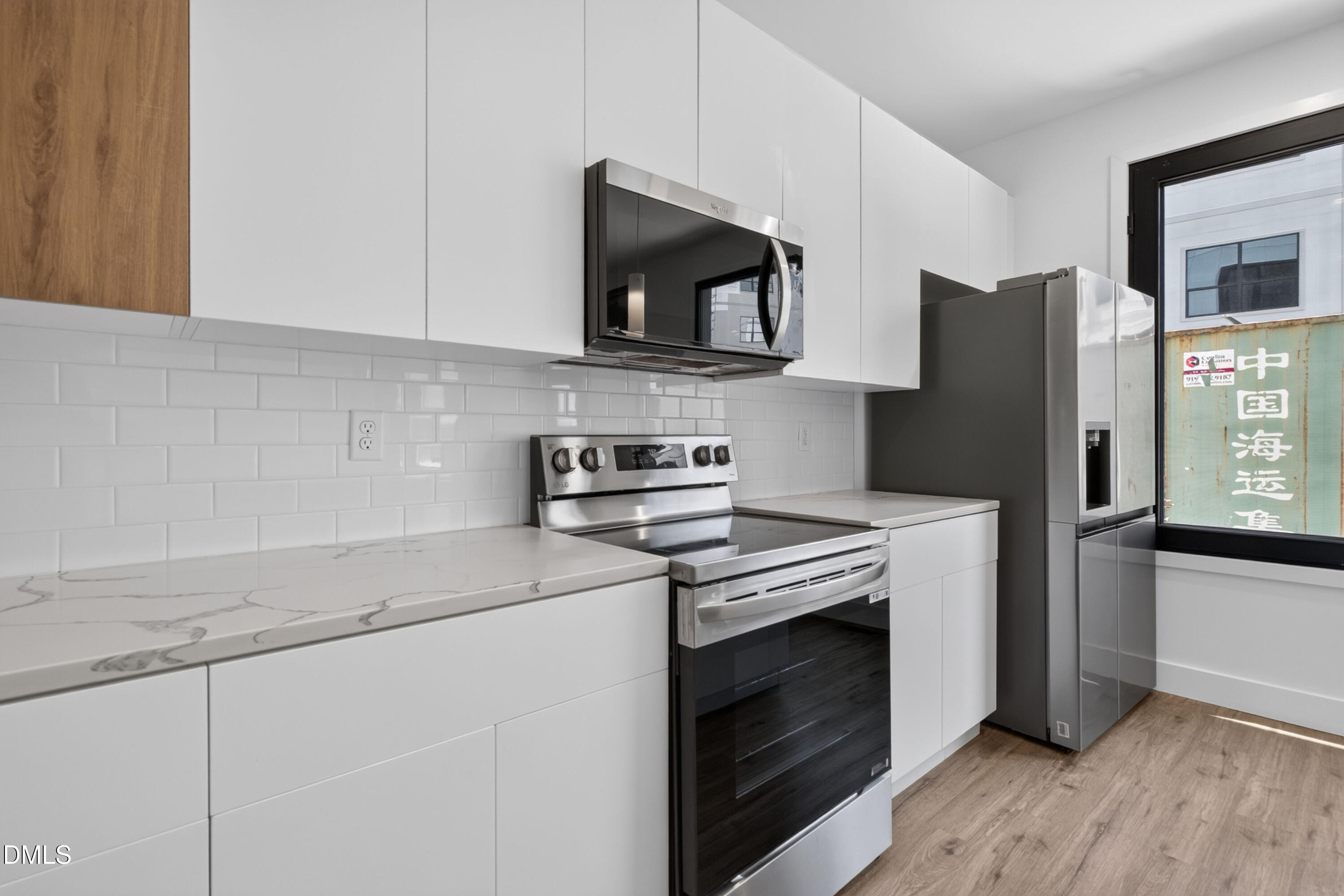 1105 Nova Street Property Photo 2