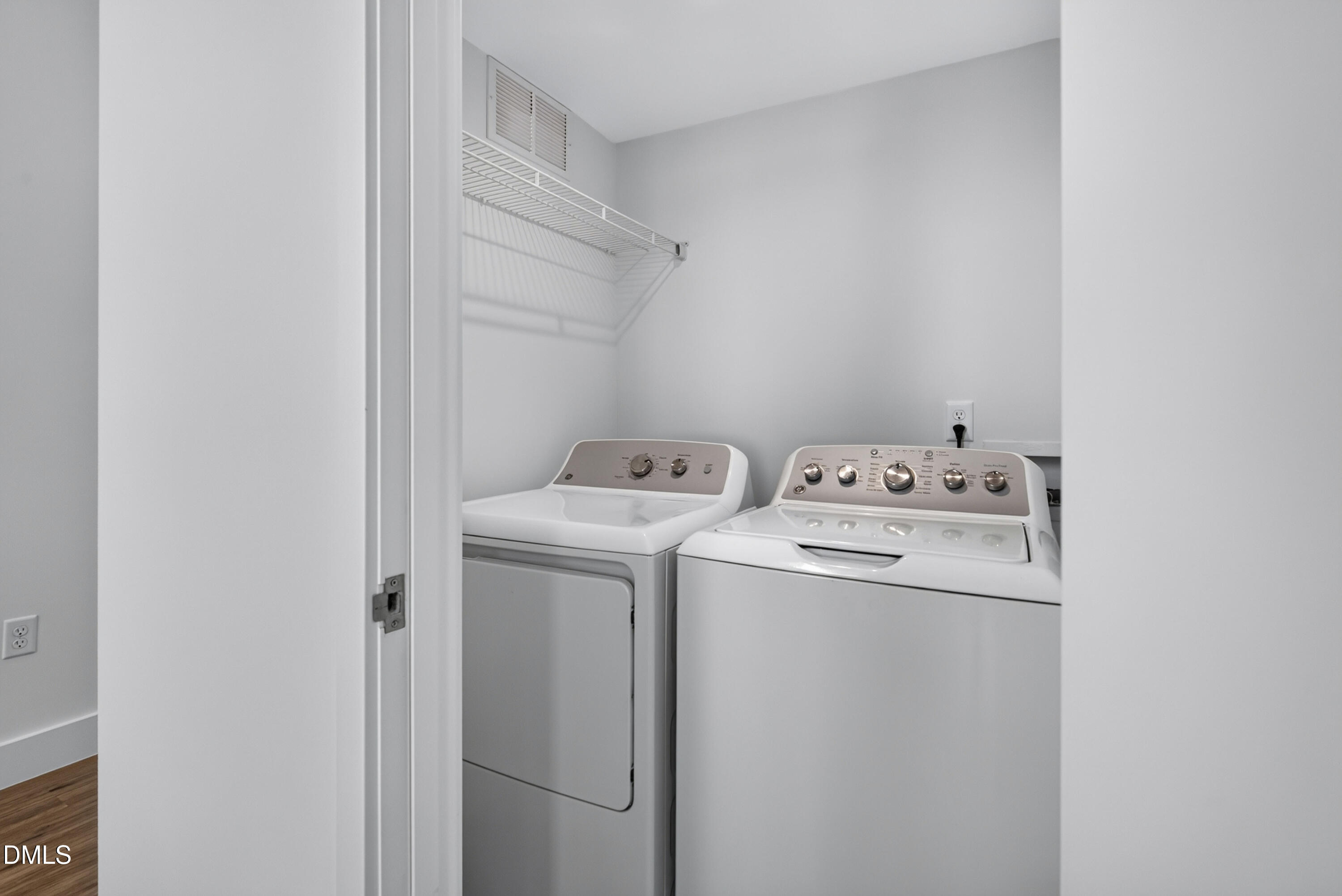 1105 Nova Street Property Photo 33