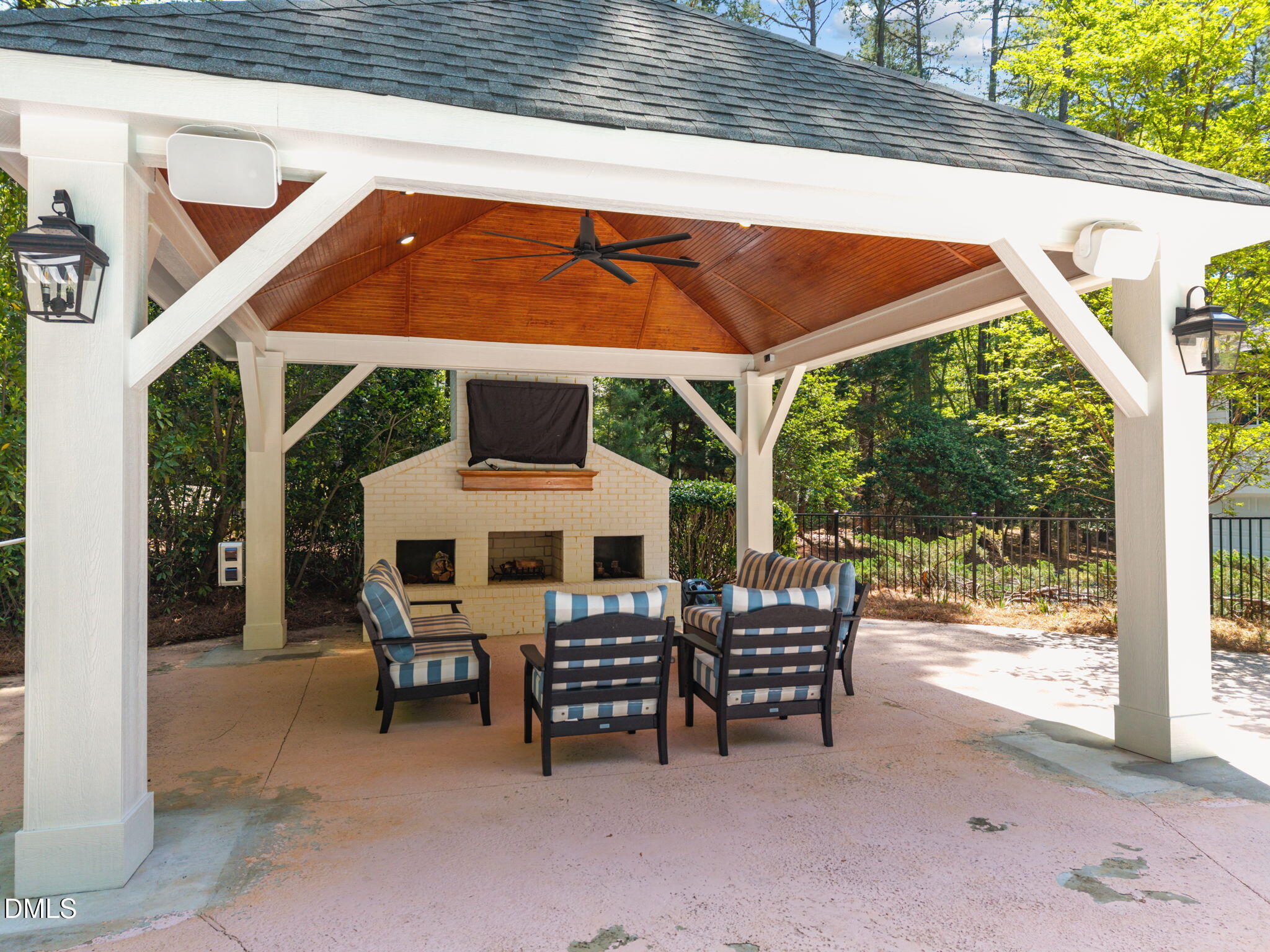 10773 Trego Trail Property Photo 43