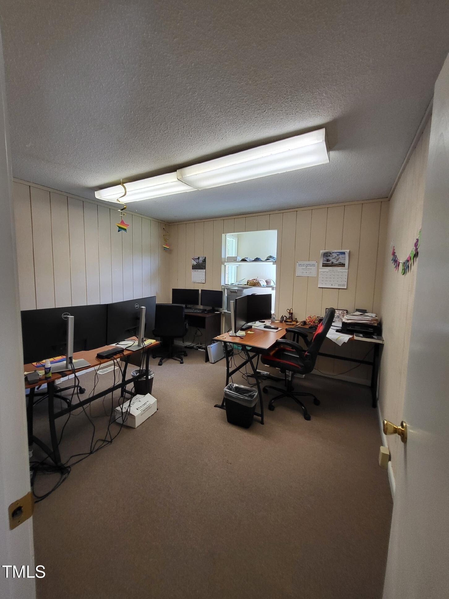 126 River Road Property Photo 6