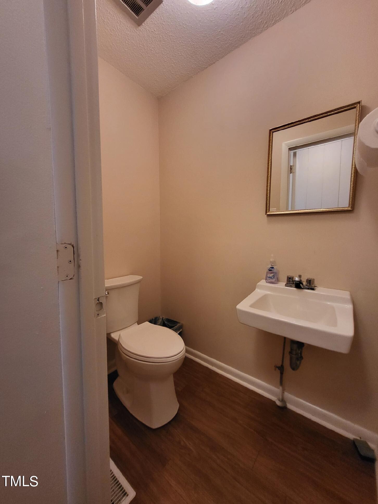 126 River Road Property Photo 9