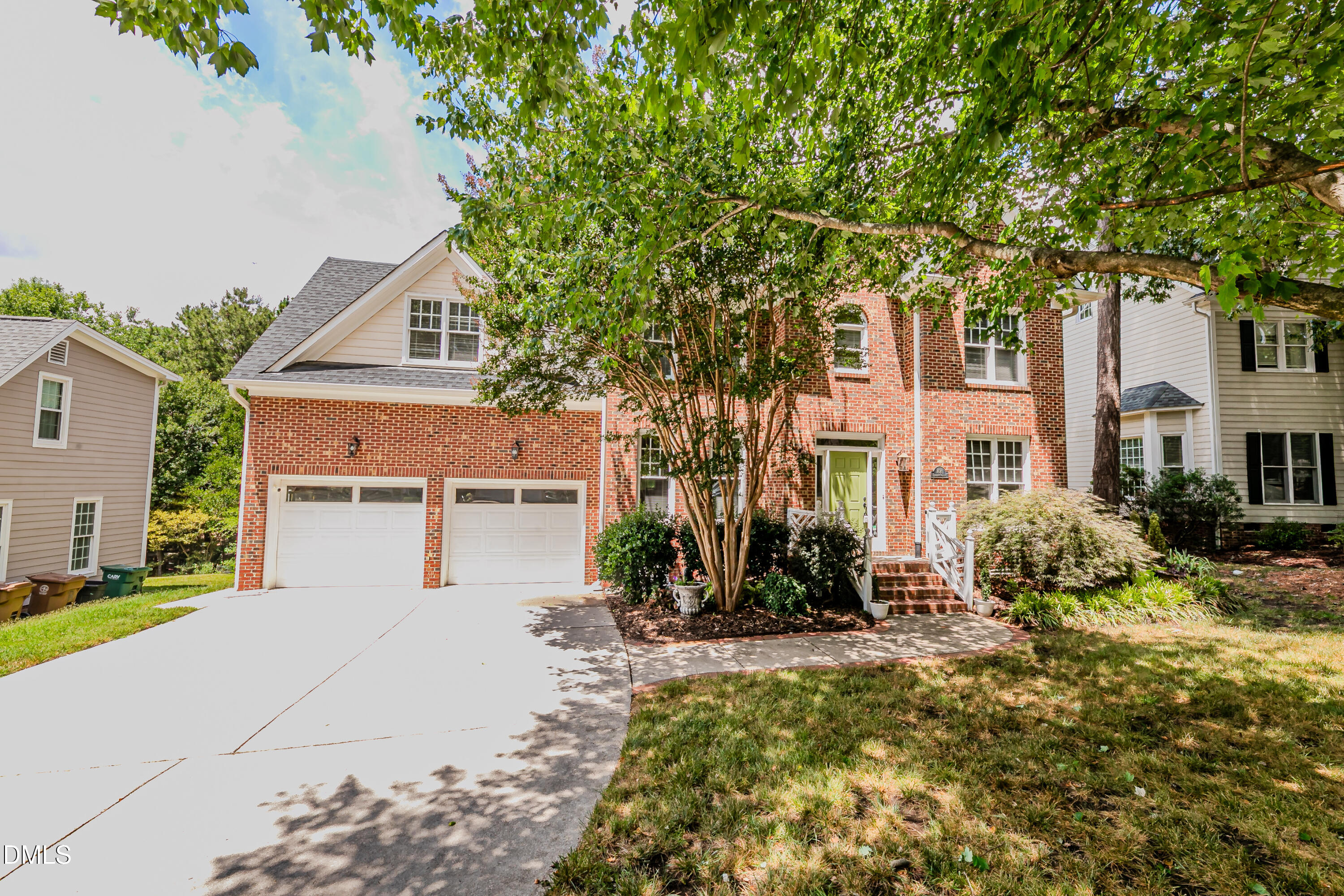 108 Ferncroft Court Property Photo 2