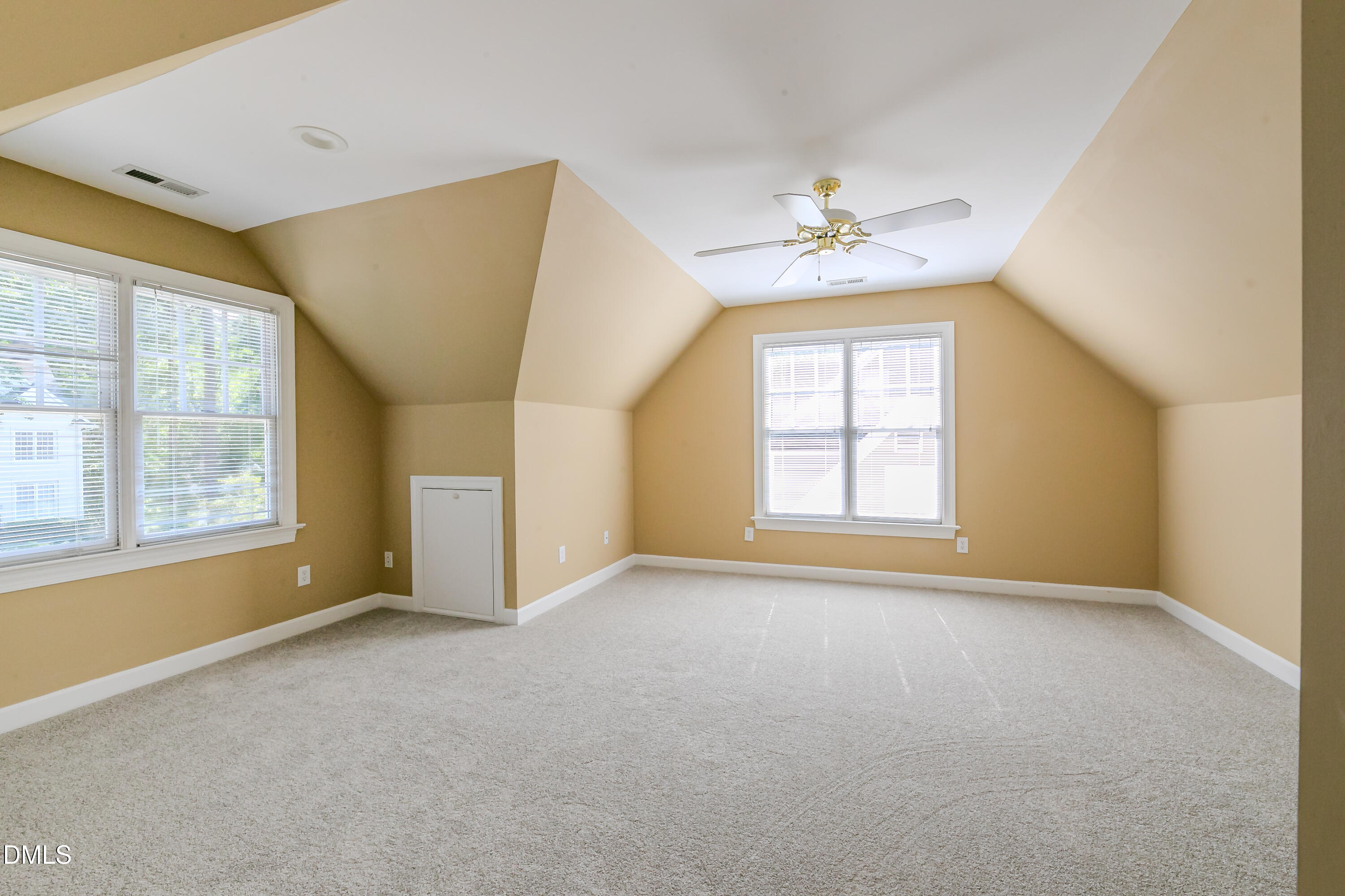 108 Ferncroft Court Property Photo 35