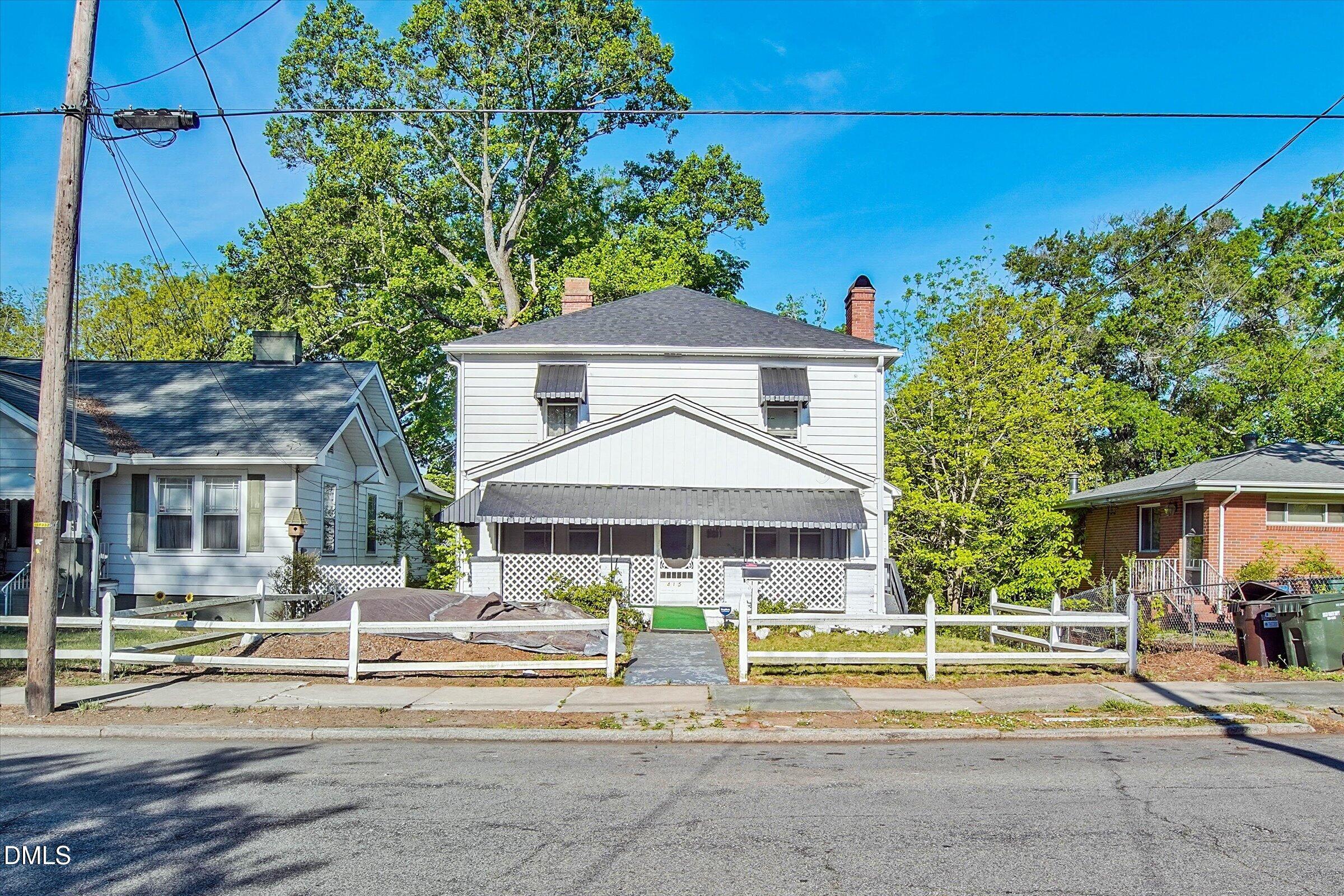 415 N Hyde Park Avenue Property Photo 3