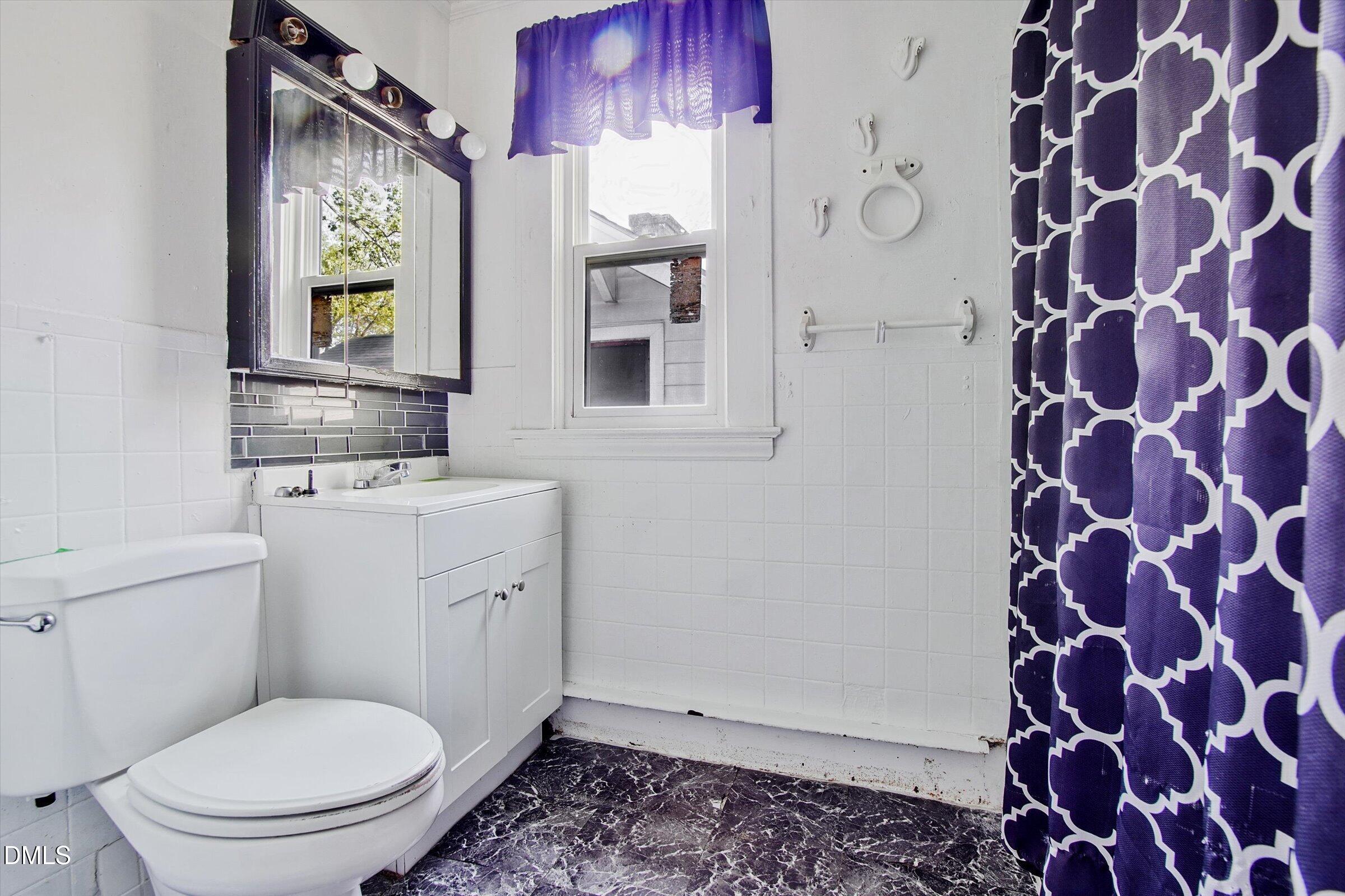 415 N Hyde Park Avenue Property Photo 15